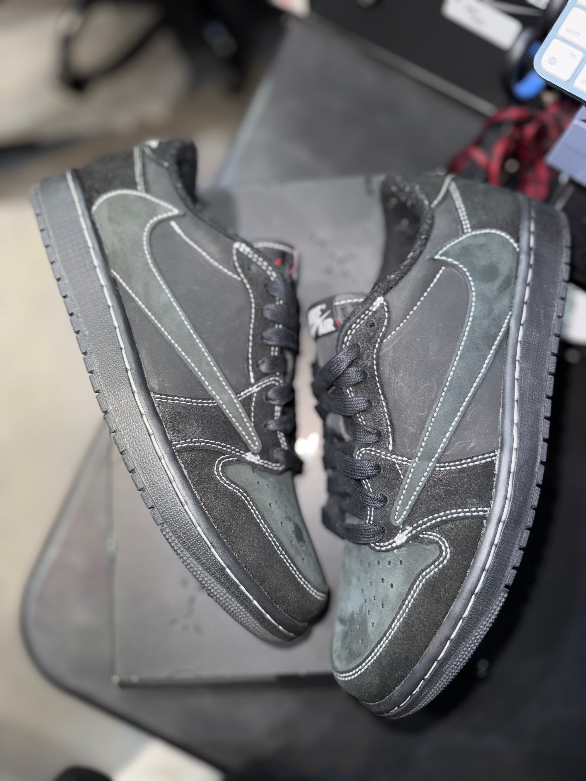 Jordan 1 Retro Low OG SP Travis Scott Black Phantom (MISSING RED LACE)