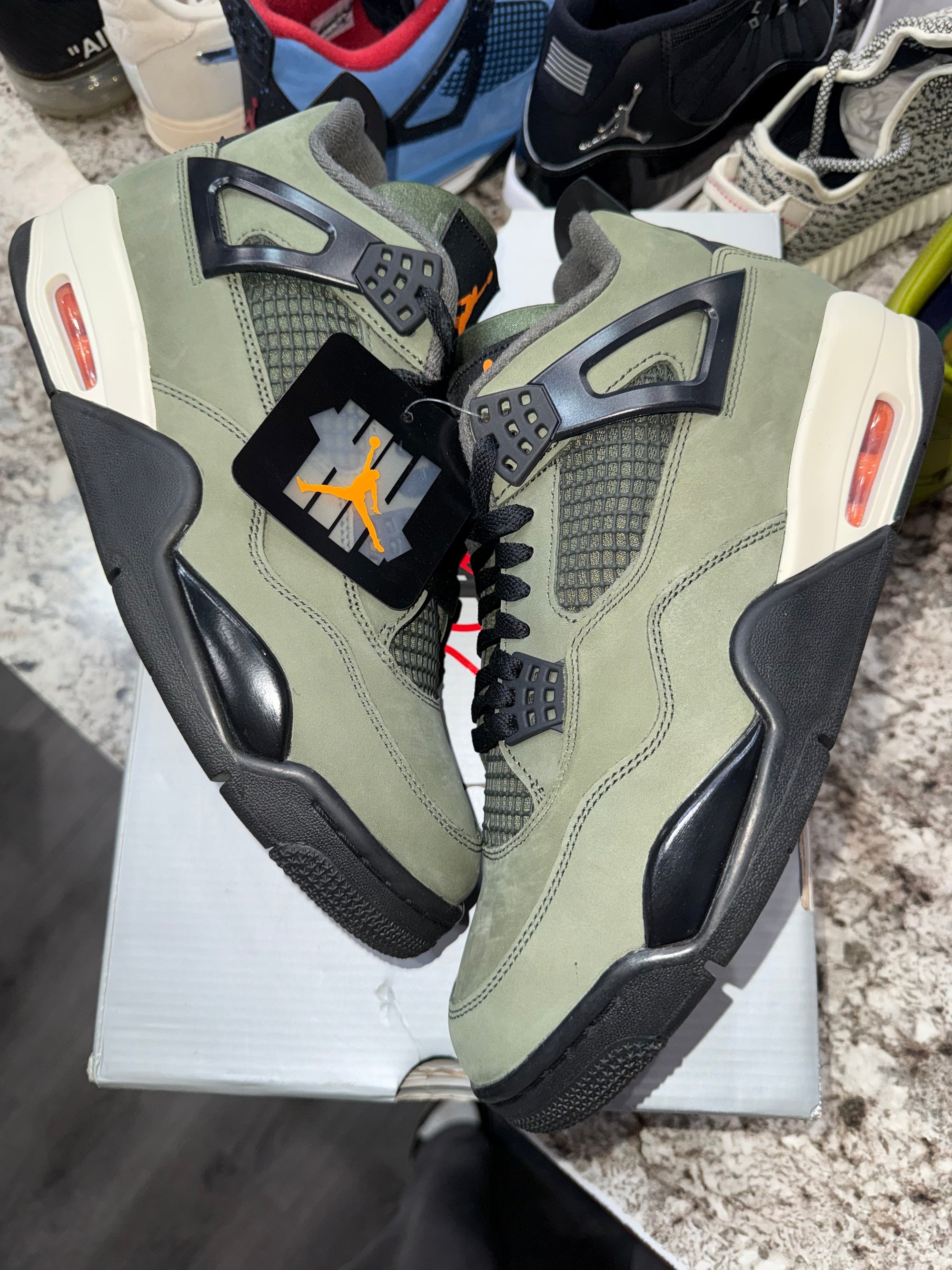 Jordan 4 Retro OG SP Undefeated (2025)
