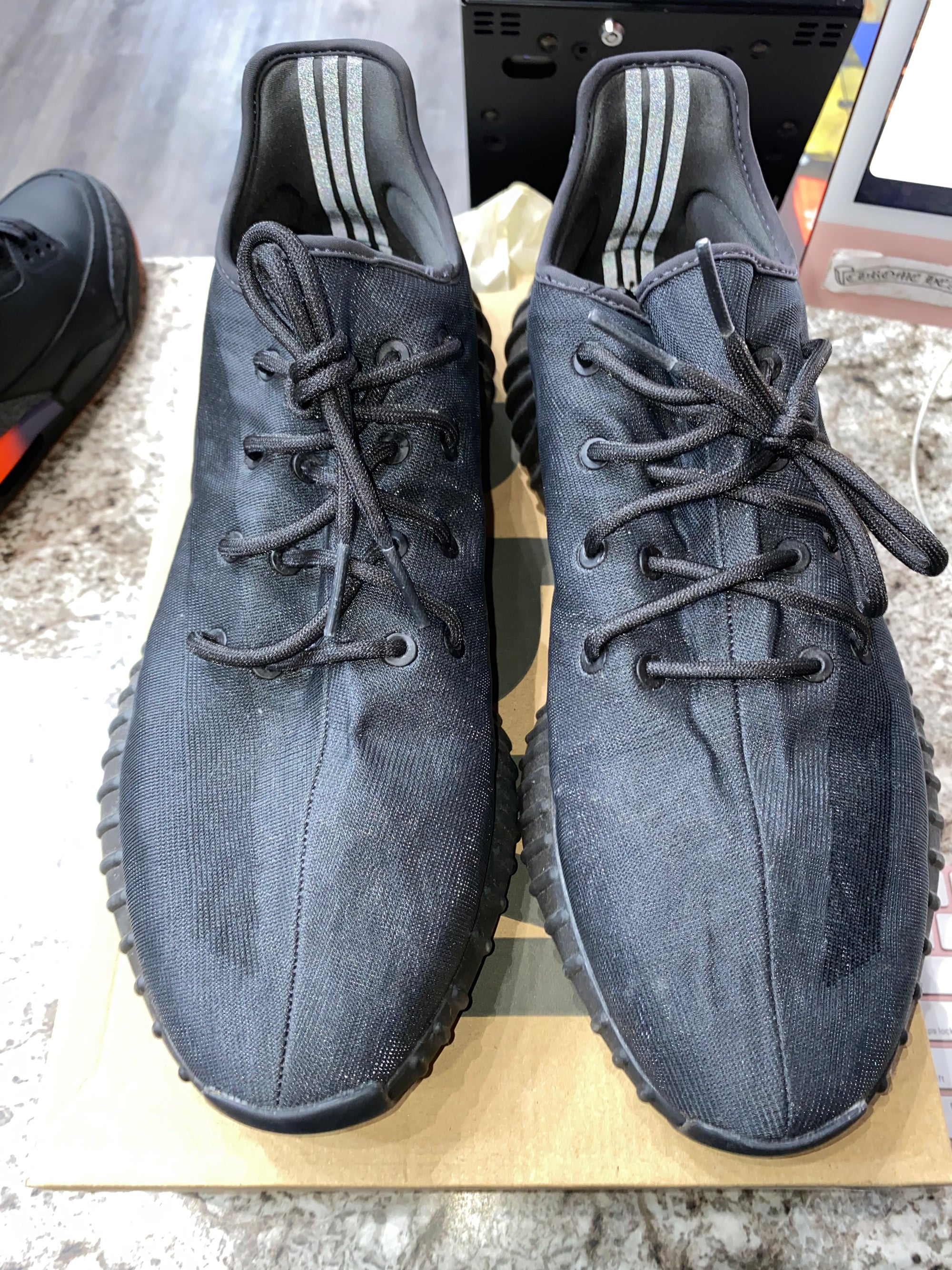 adidas Yeezy Boost 350 V2 Mono Cinder (REPLACEMENT BOX)
