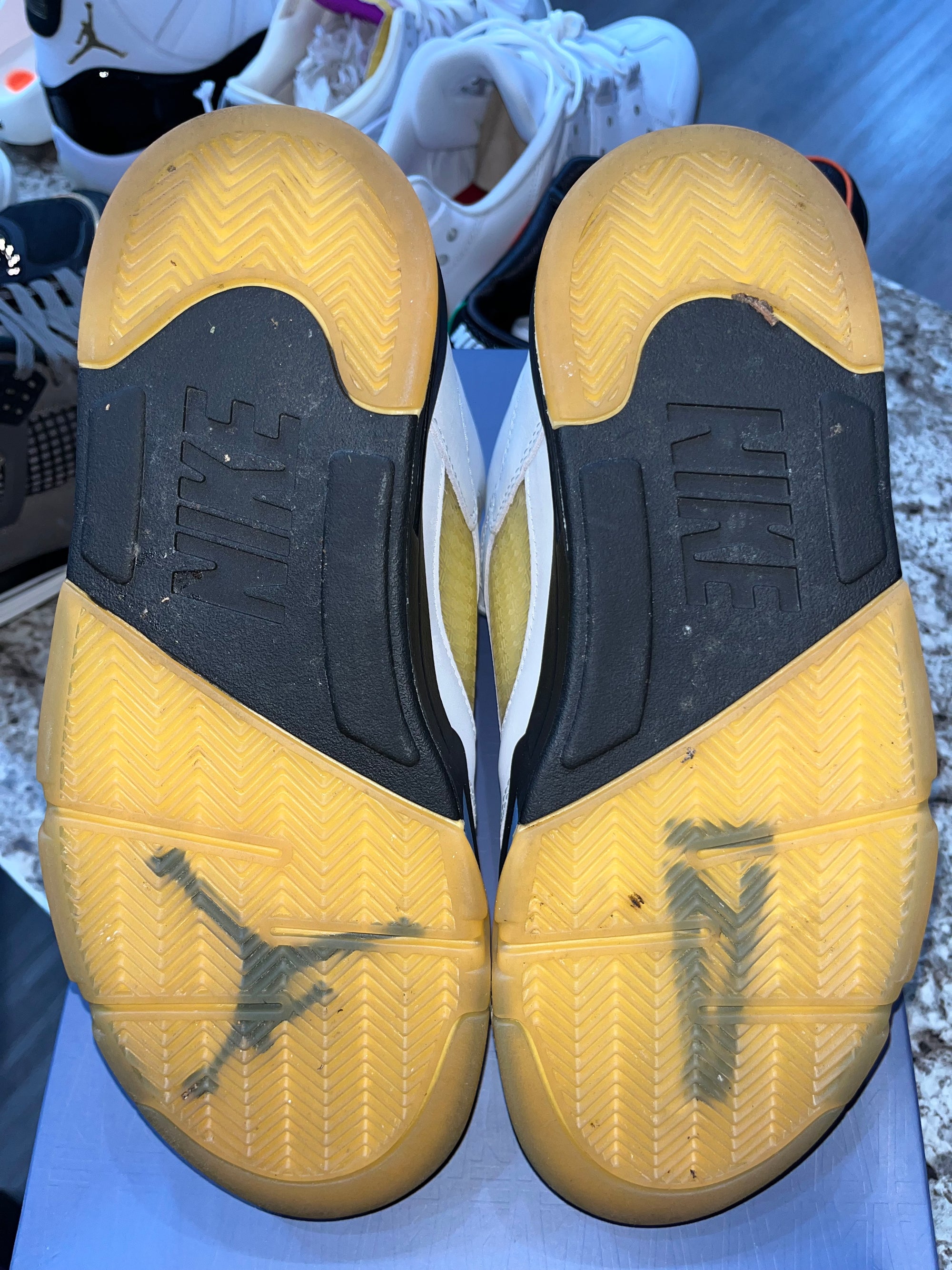 Jordan 5 Retro A Ma Maniére Dawn (Women's)