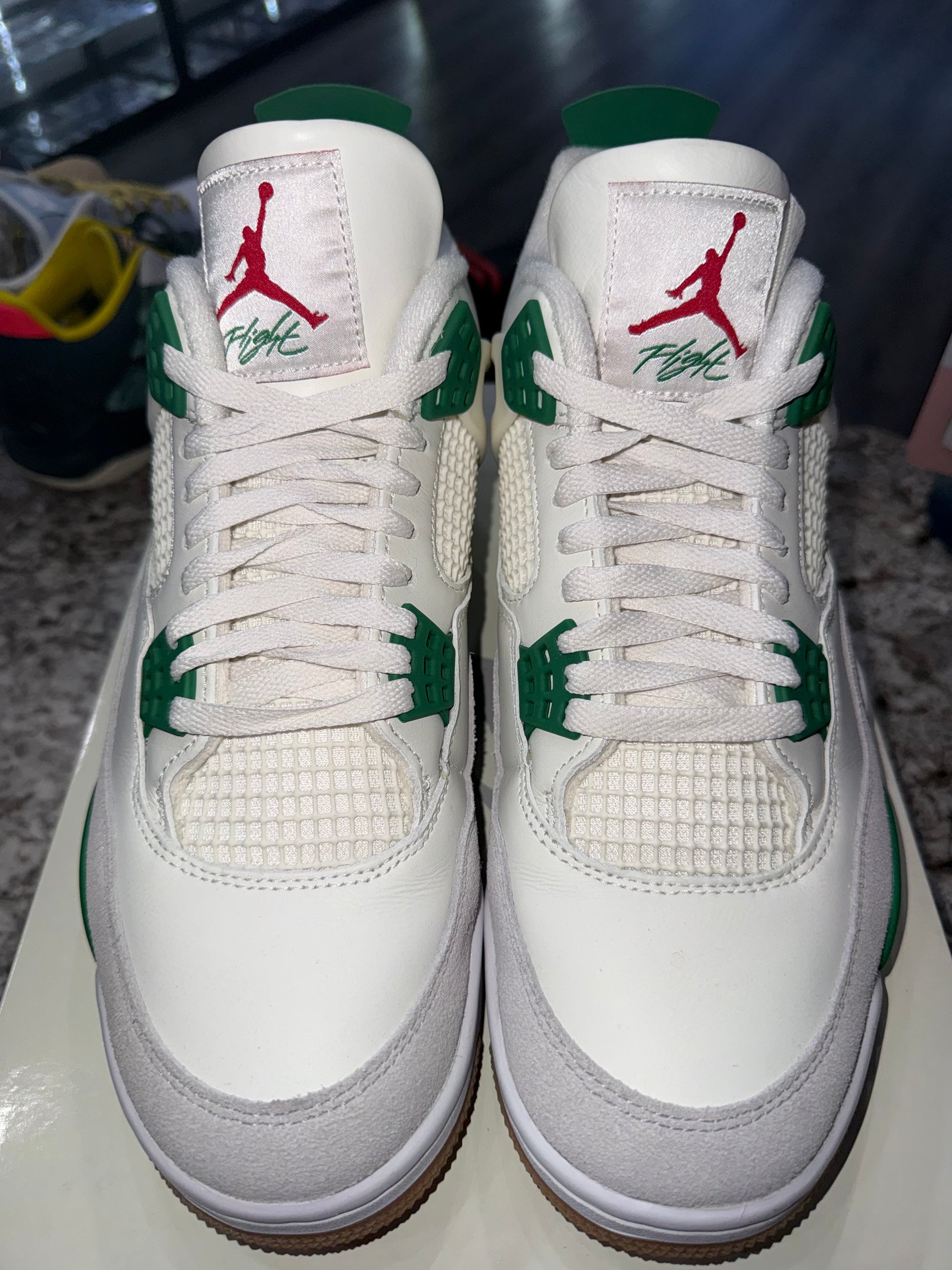 Jordan 4 Retro SB Pine Green