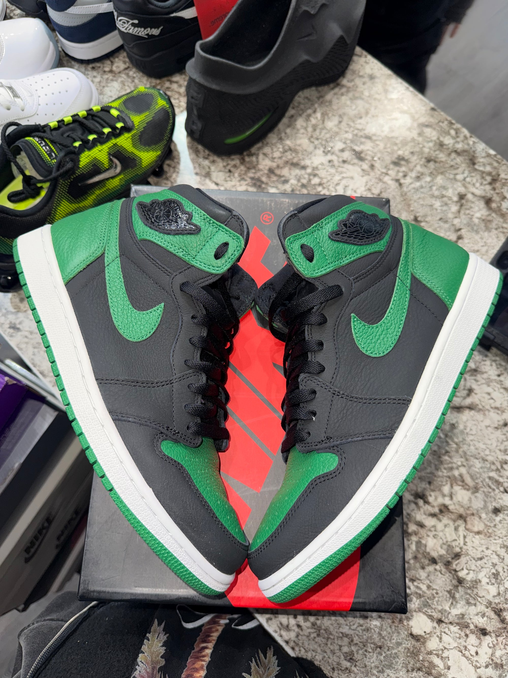 Jordan 1 Retro High Pine Green Black