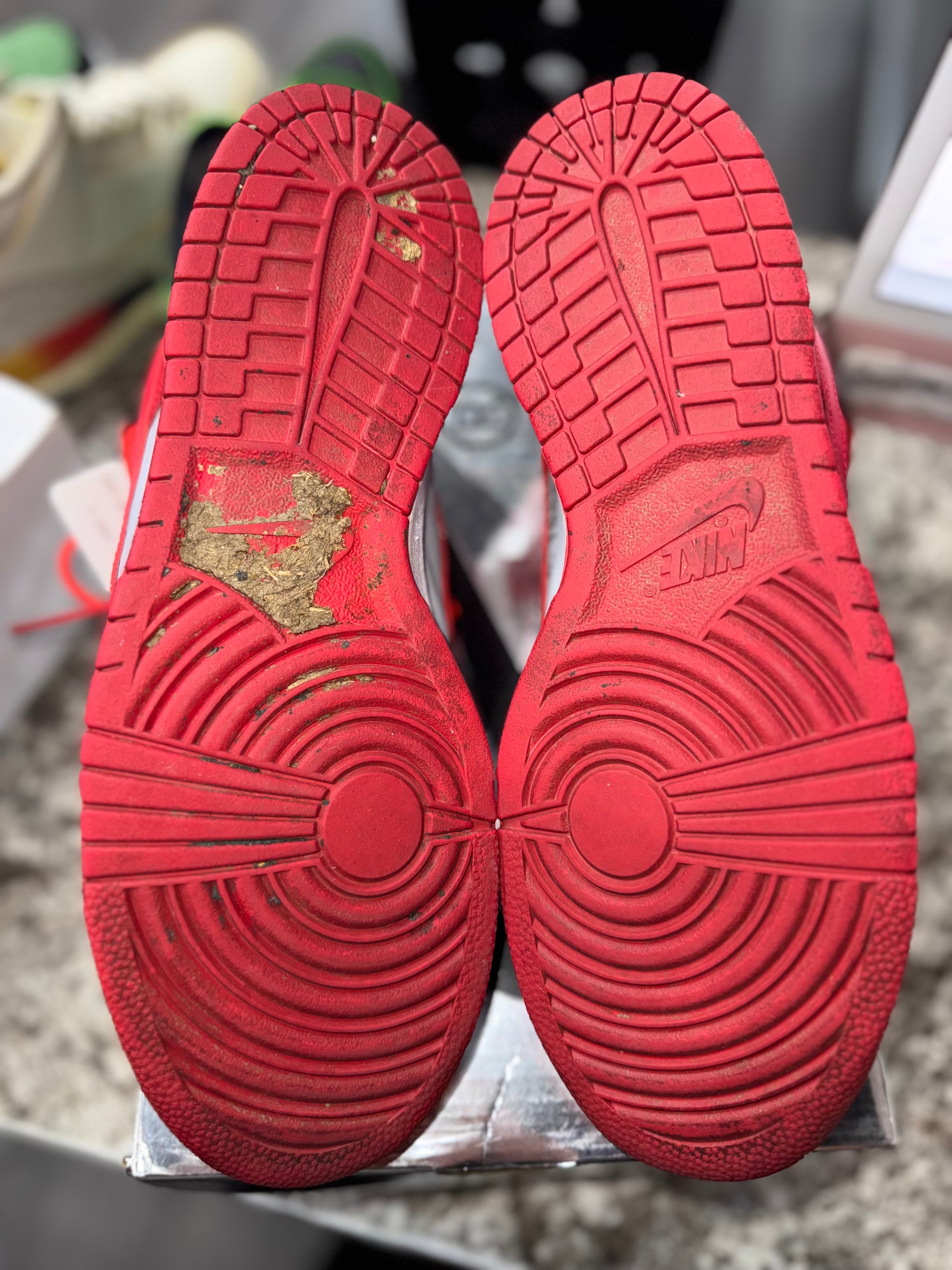 Nike Dunk Low Off-White University Red