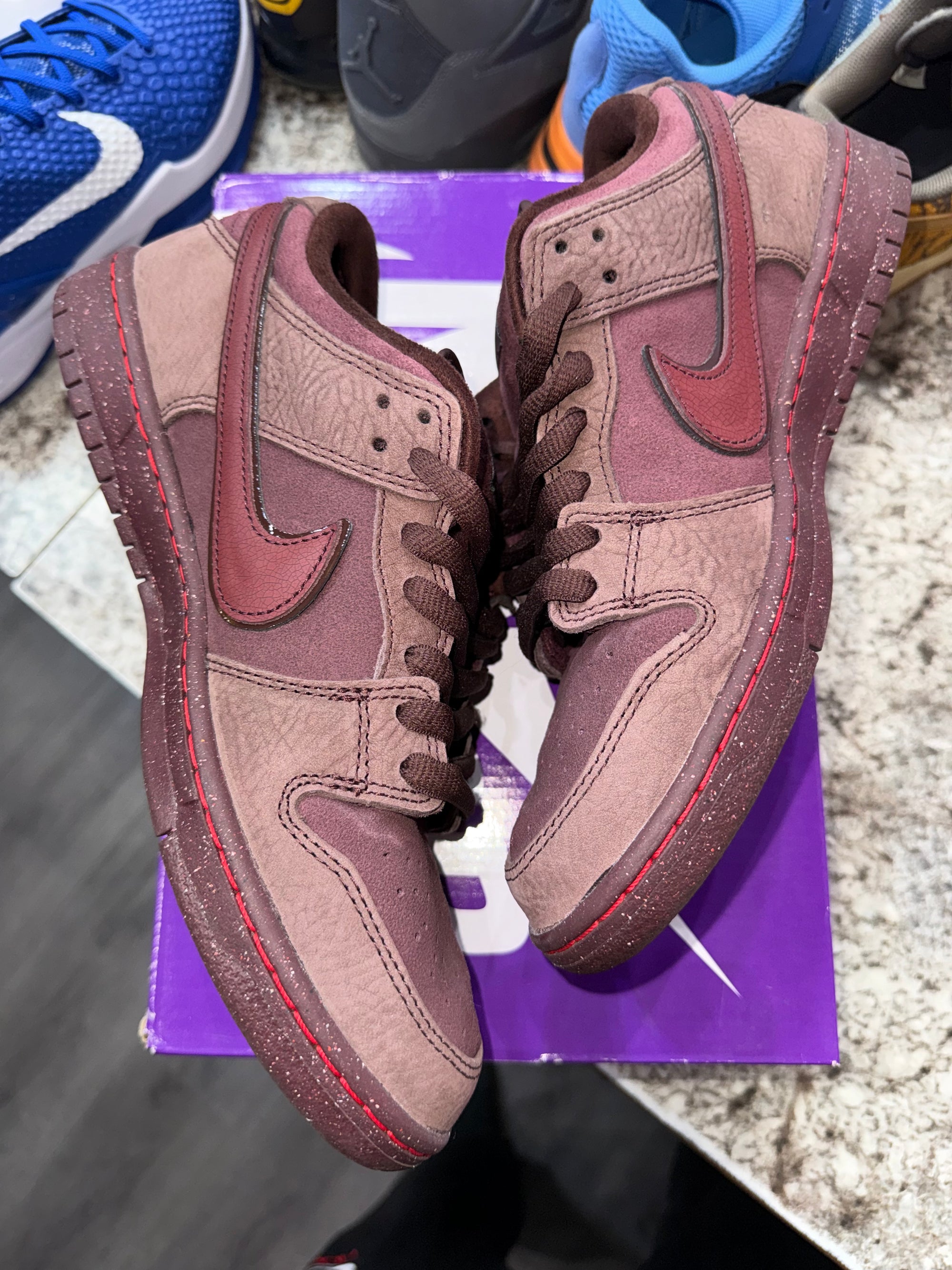 Nike SB Dunk Low City of Love Burgundy Crush