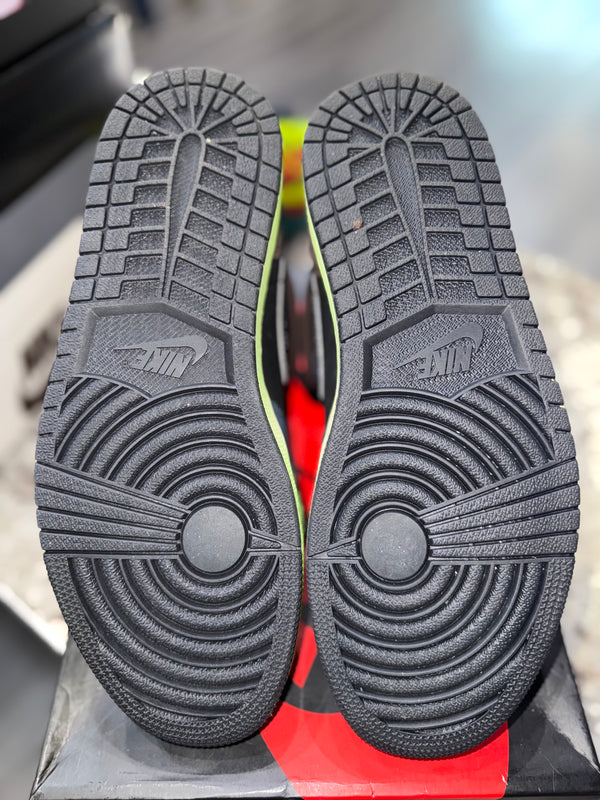 Jordan 1 Retro High Tokyo Bio Hack (DAMAGED BOX)