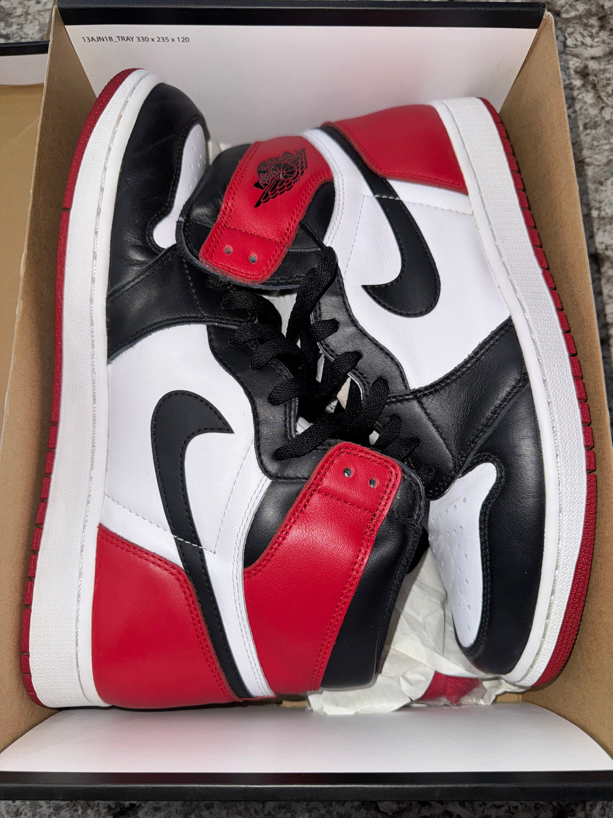 Jordan 1 Retro Black Toe (2016)