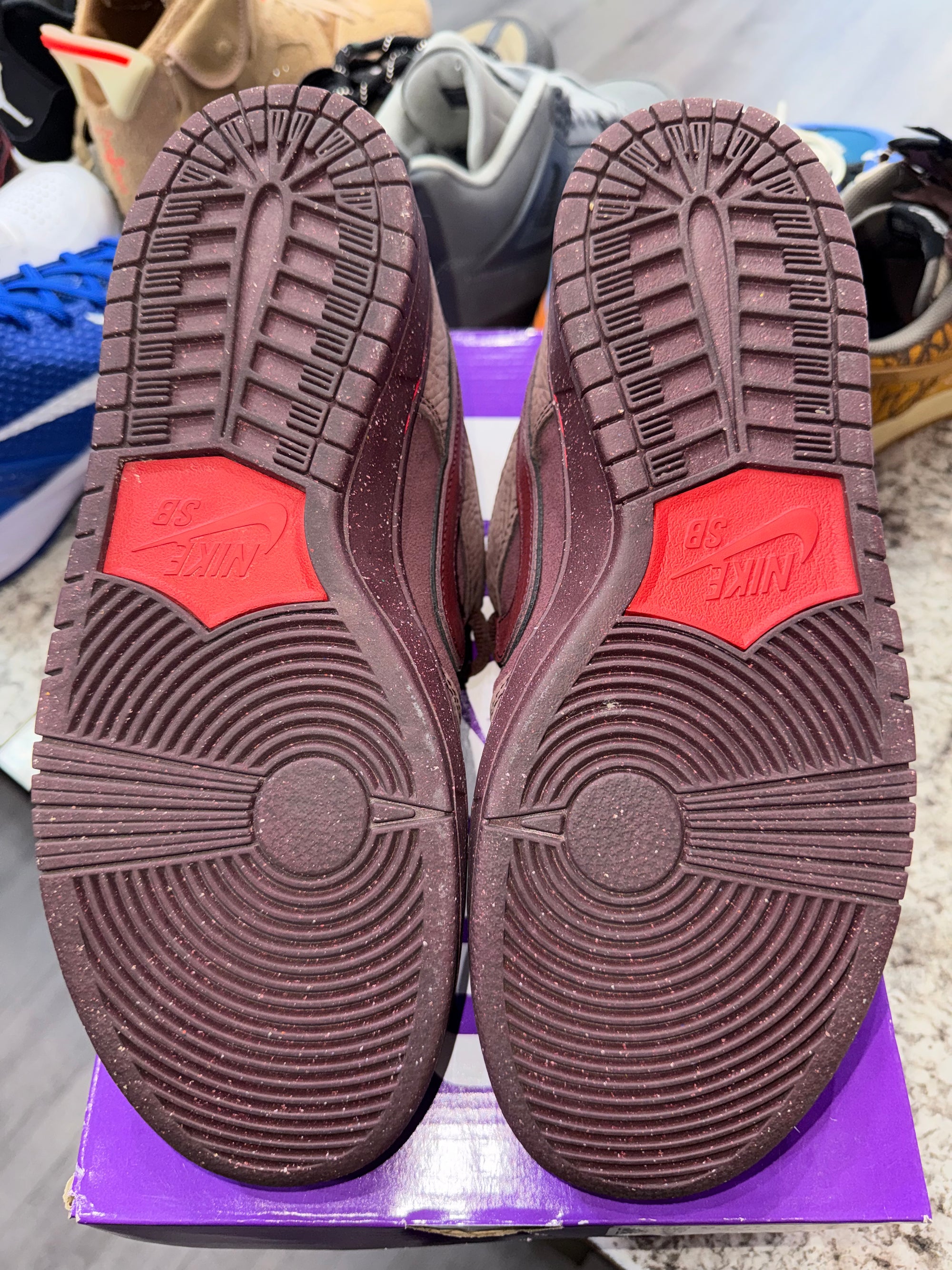 Nike SB Dunk Low City of Love Burgundy Crush