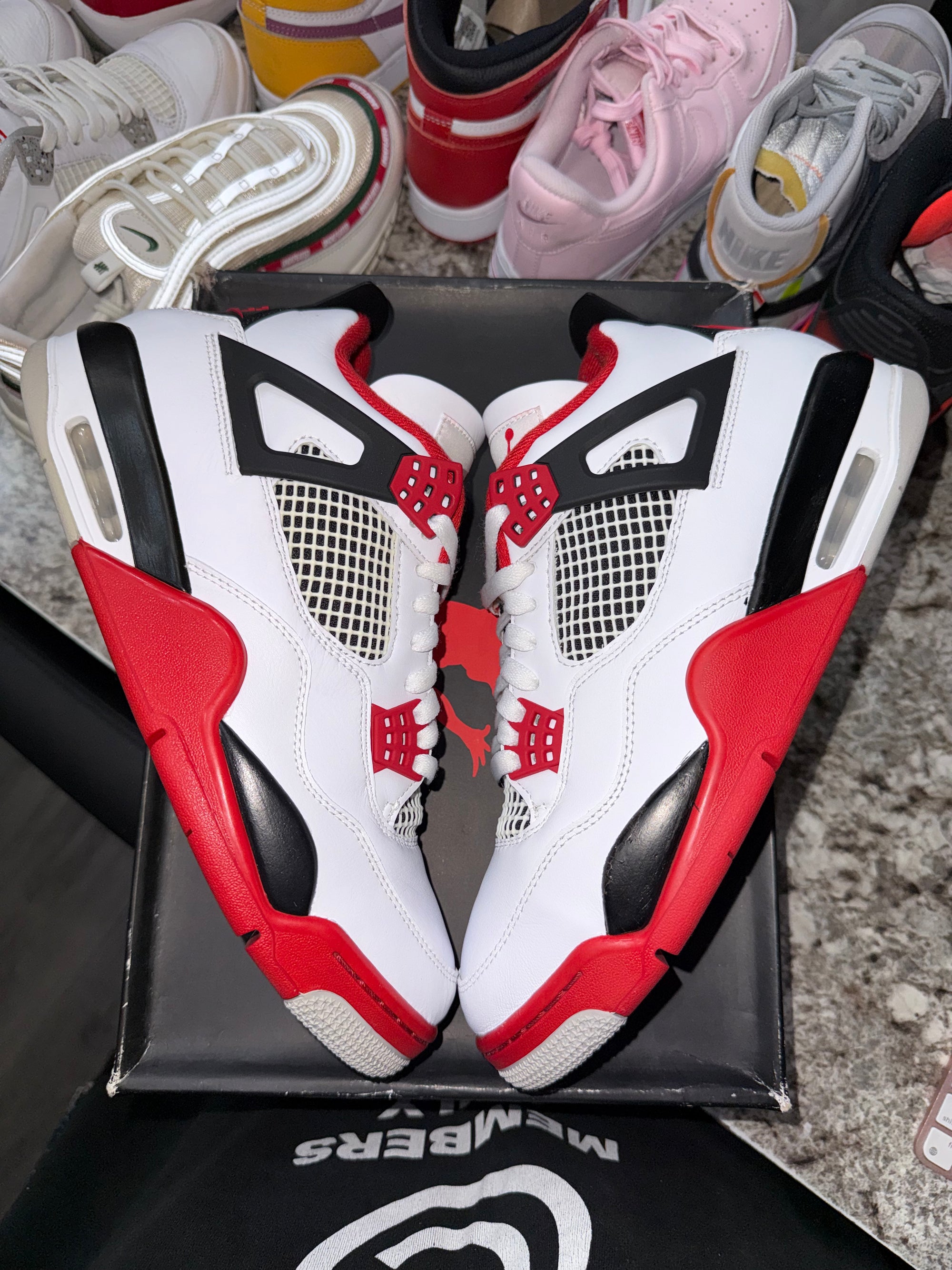 Jordan 4 Retro Fire Red (2020)