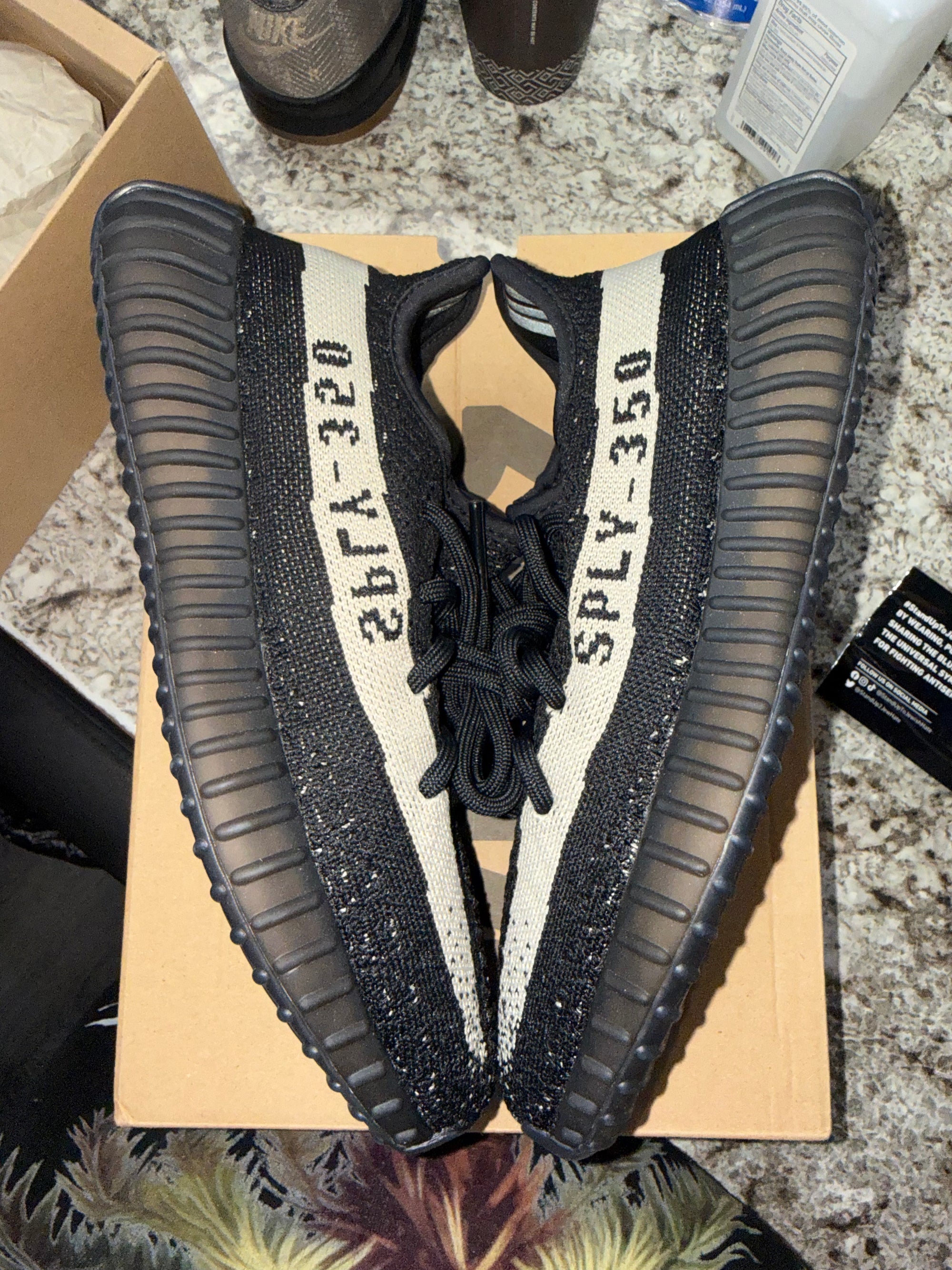 adidas Yeezy Boost 350 V2 Core Black White