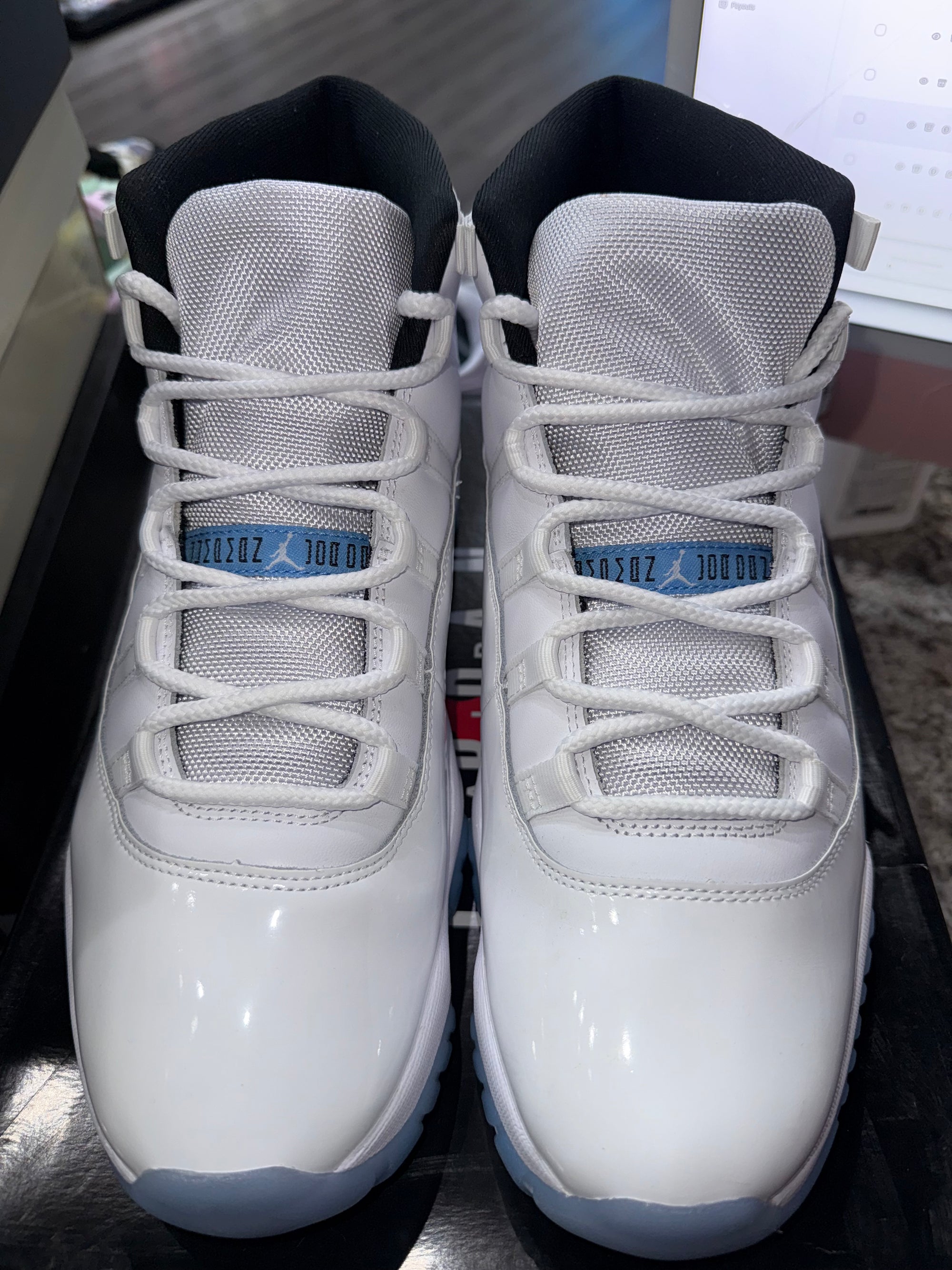 Jordan 11 Retro Legend Blue (2024)