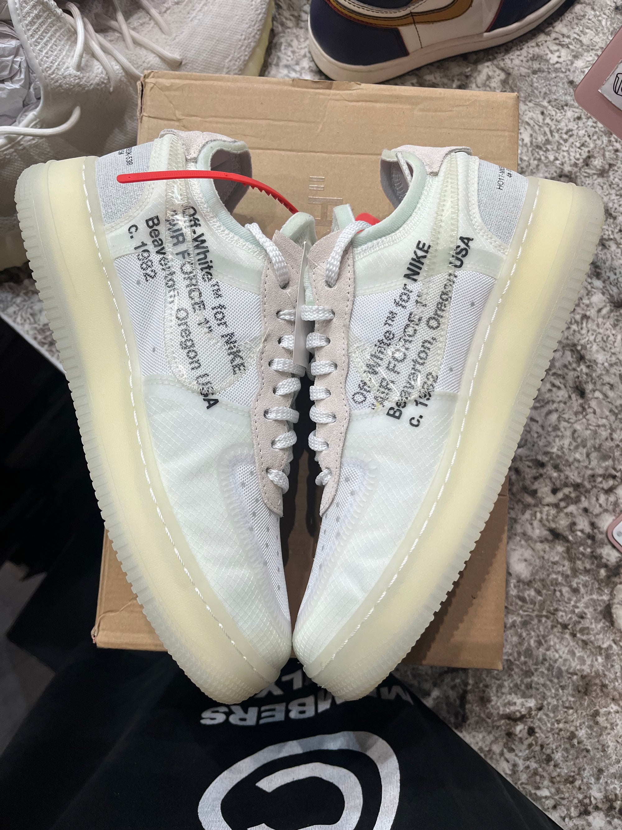 Nike Air Force 1 Low Off-White (VNDS) (DAMAGED BOX)
