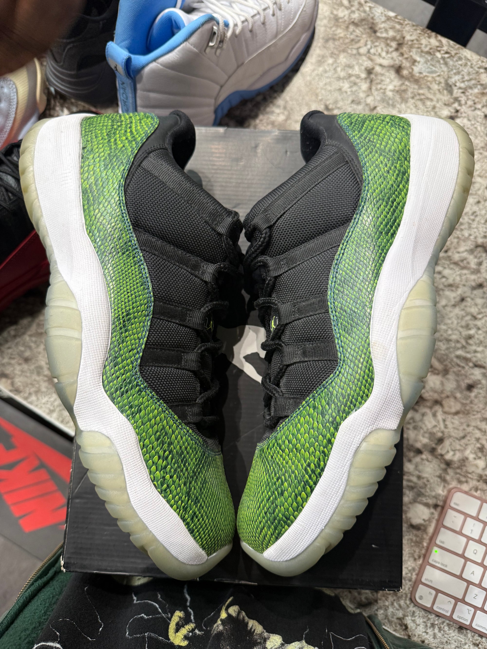 Jordan 11 Retro Low Green Snakeskin