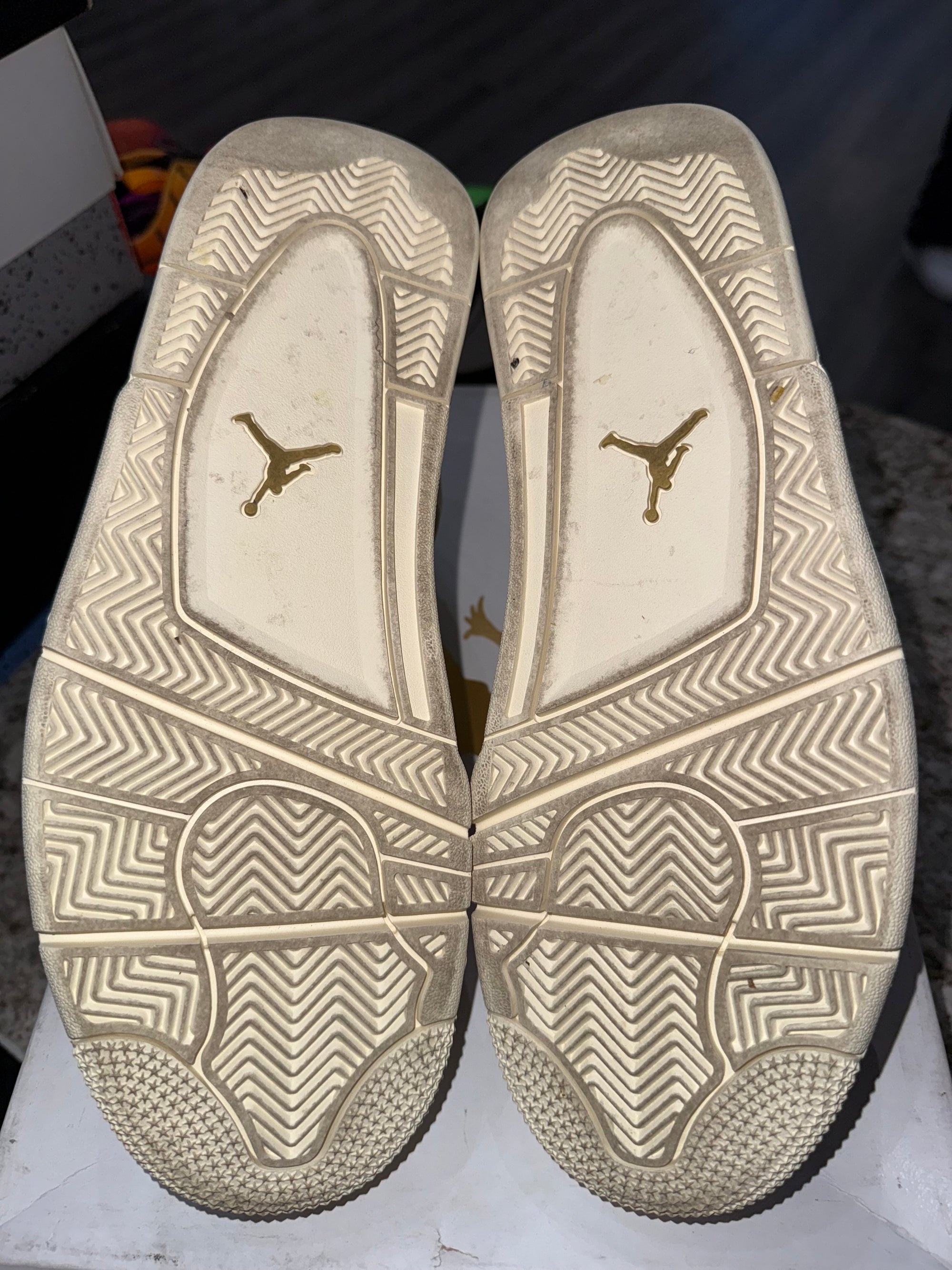 Jordan 4 Retro Metallic Gold (Women's)