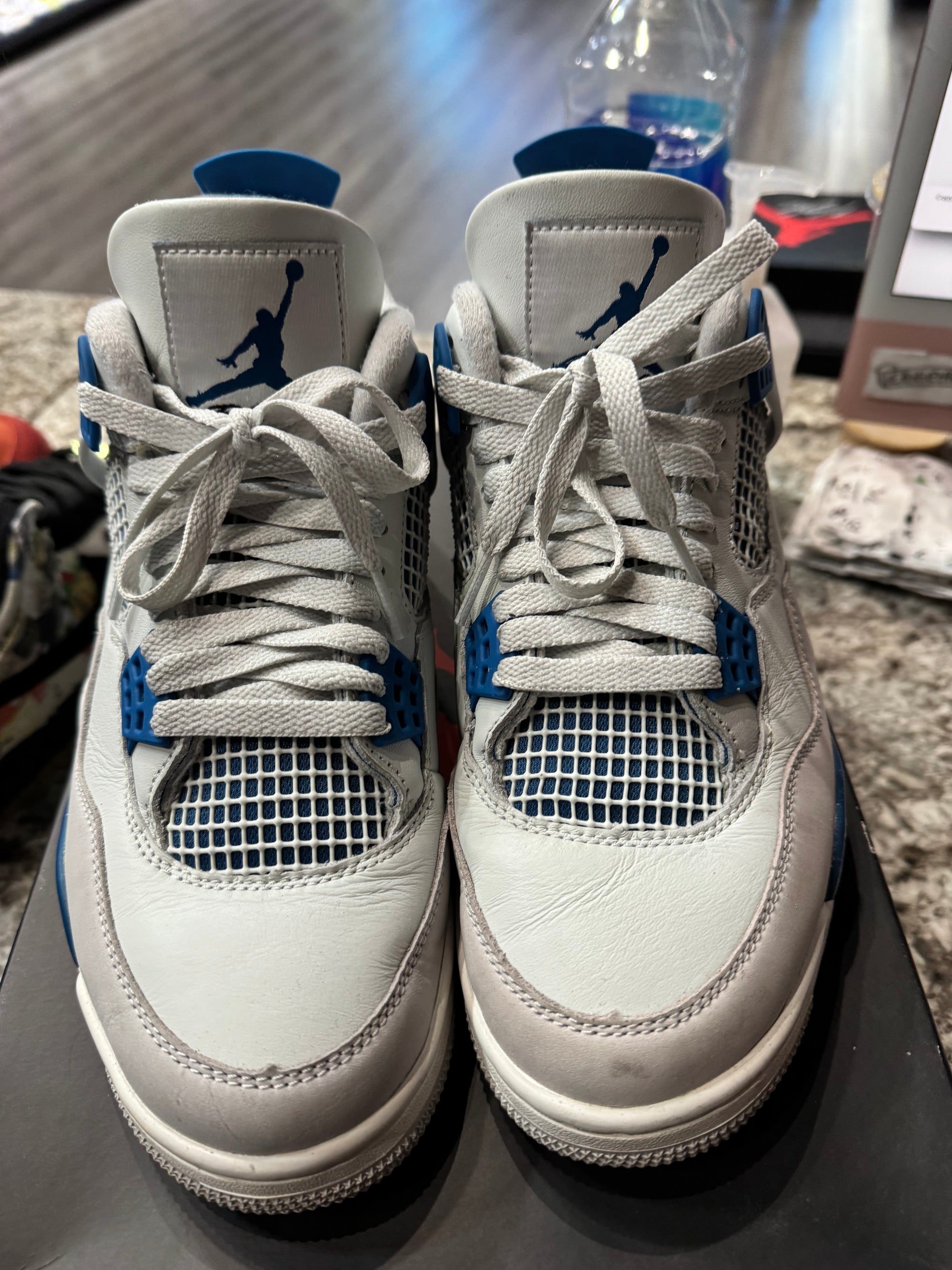 Jordan 4 Retro Military Blue (2024)