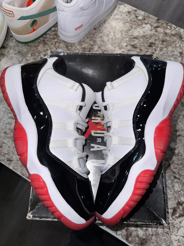 Jordan 11 Retro Low Concord Bred