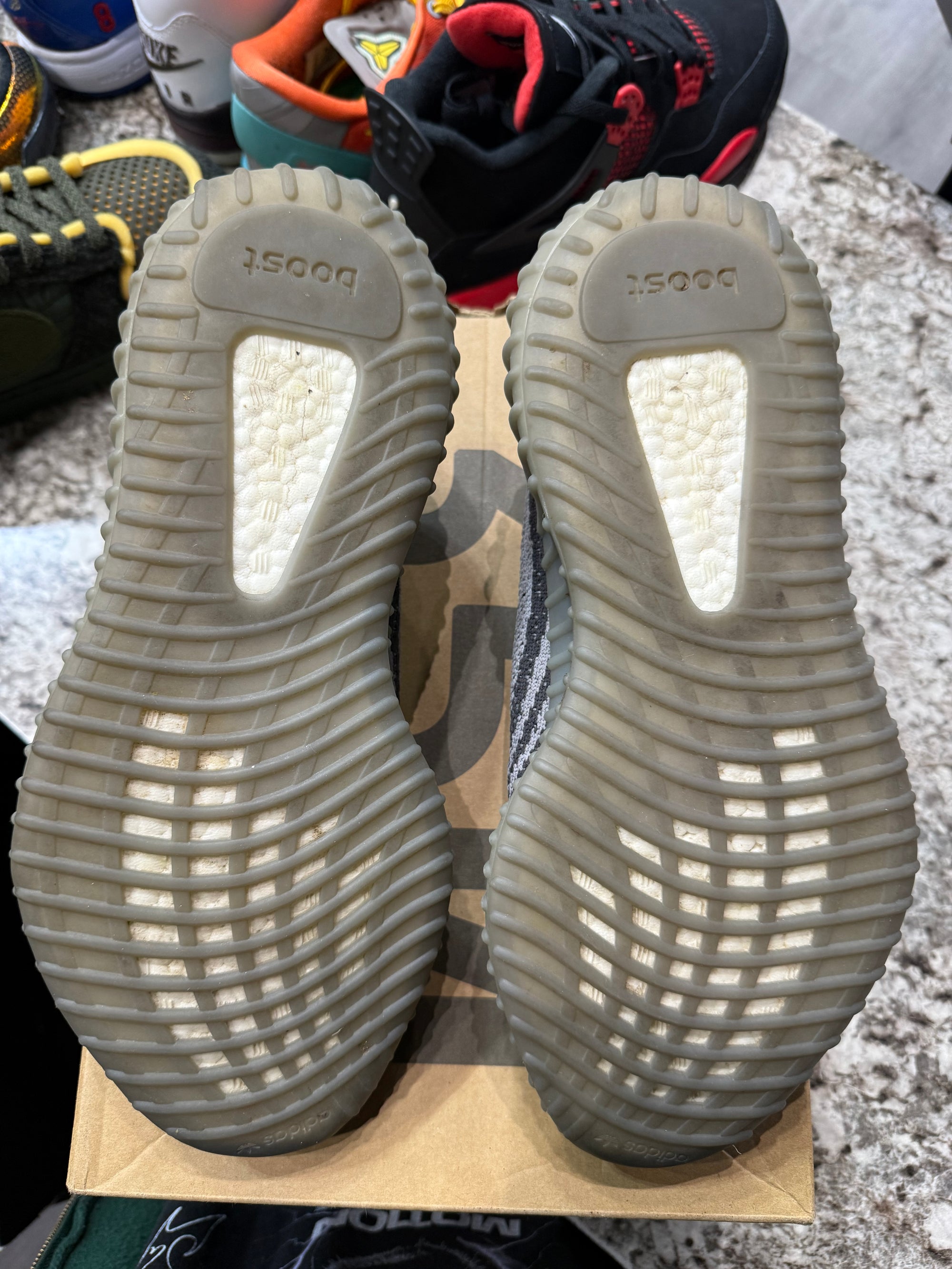 adidas Yeezy Boost 350 V2 Beluga 2.0