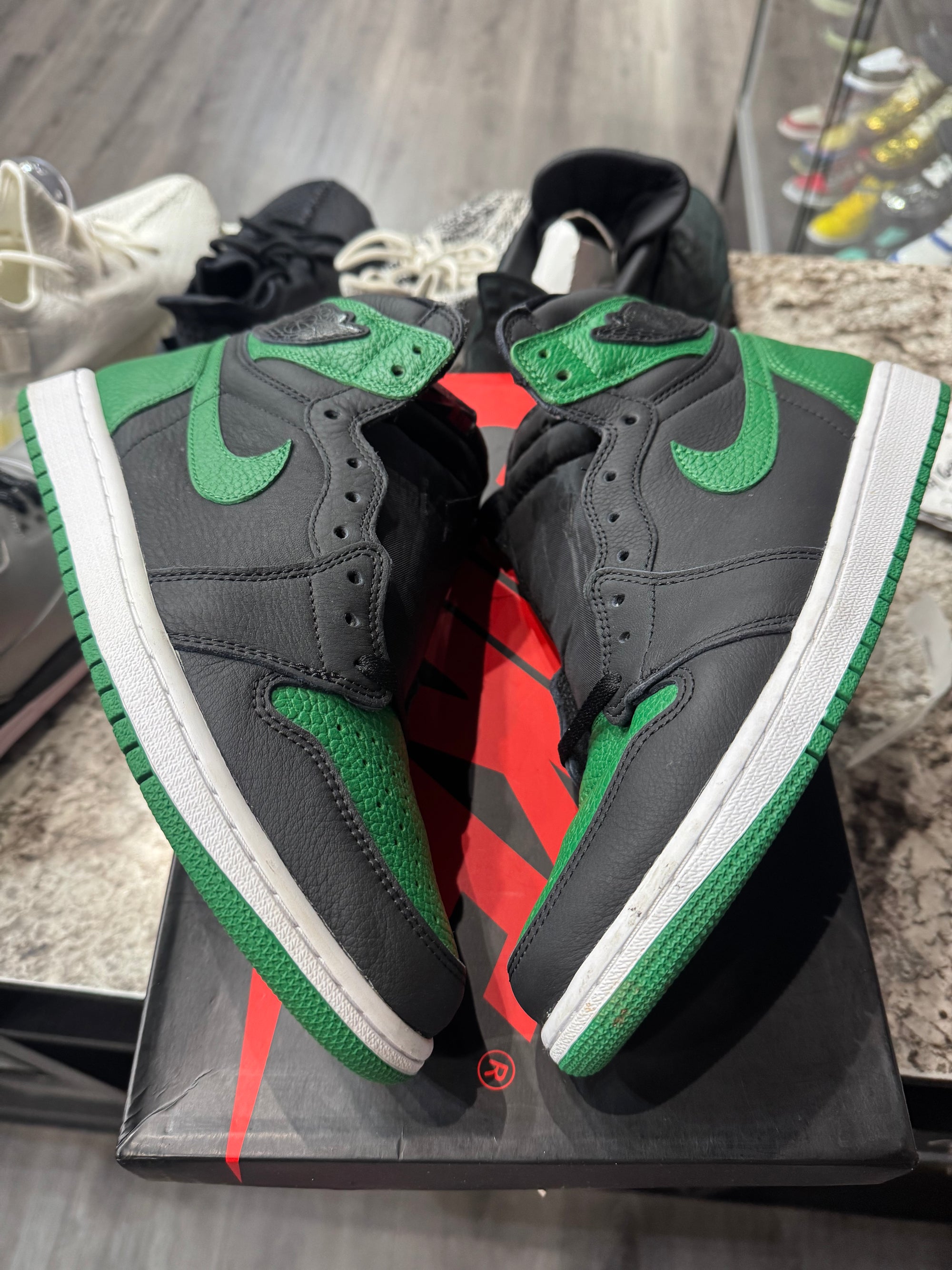 Jordan 1 Retro High Pine Green Black