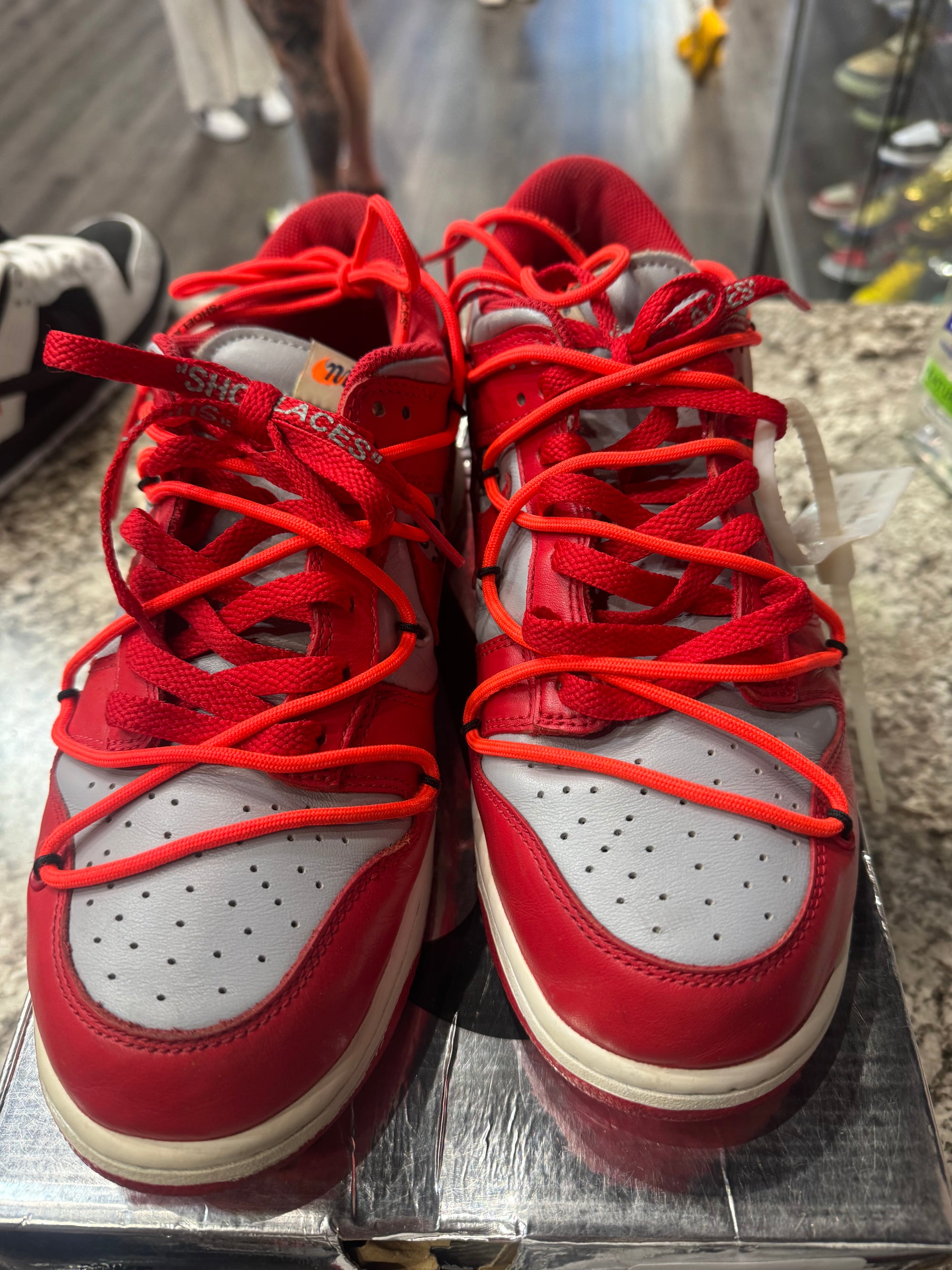 Nike Dunk Low Off-White University Red