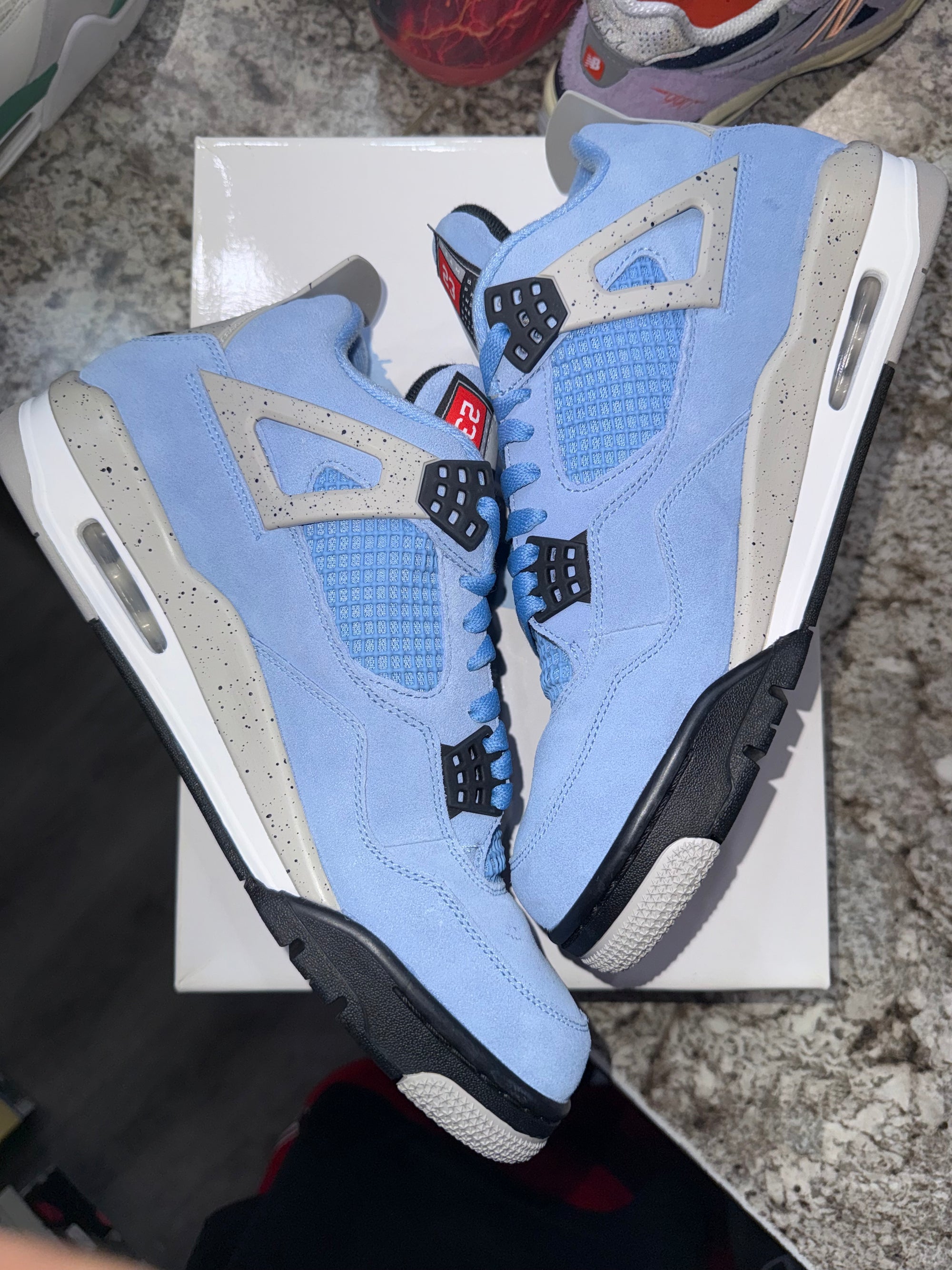 Jordan 4 Retro University Blue