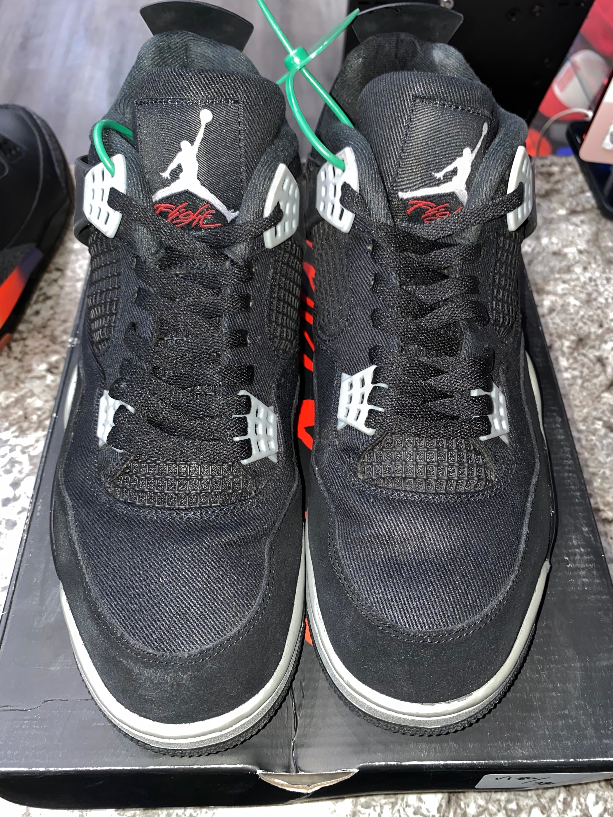 Jordan 4 Retro SE Black Canvas (DAMAGED BOX)