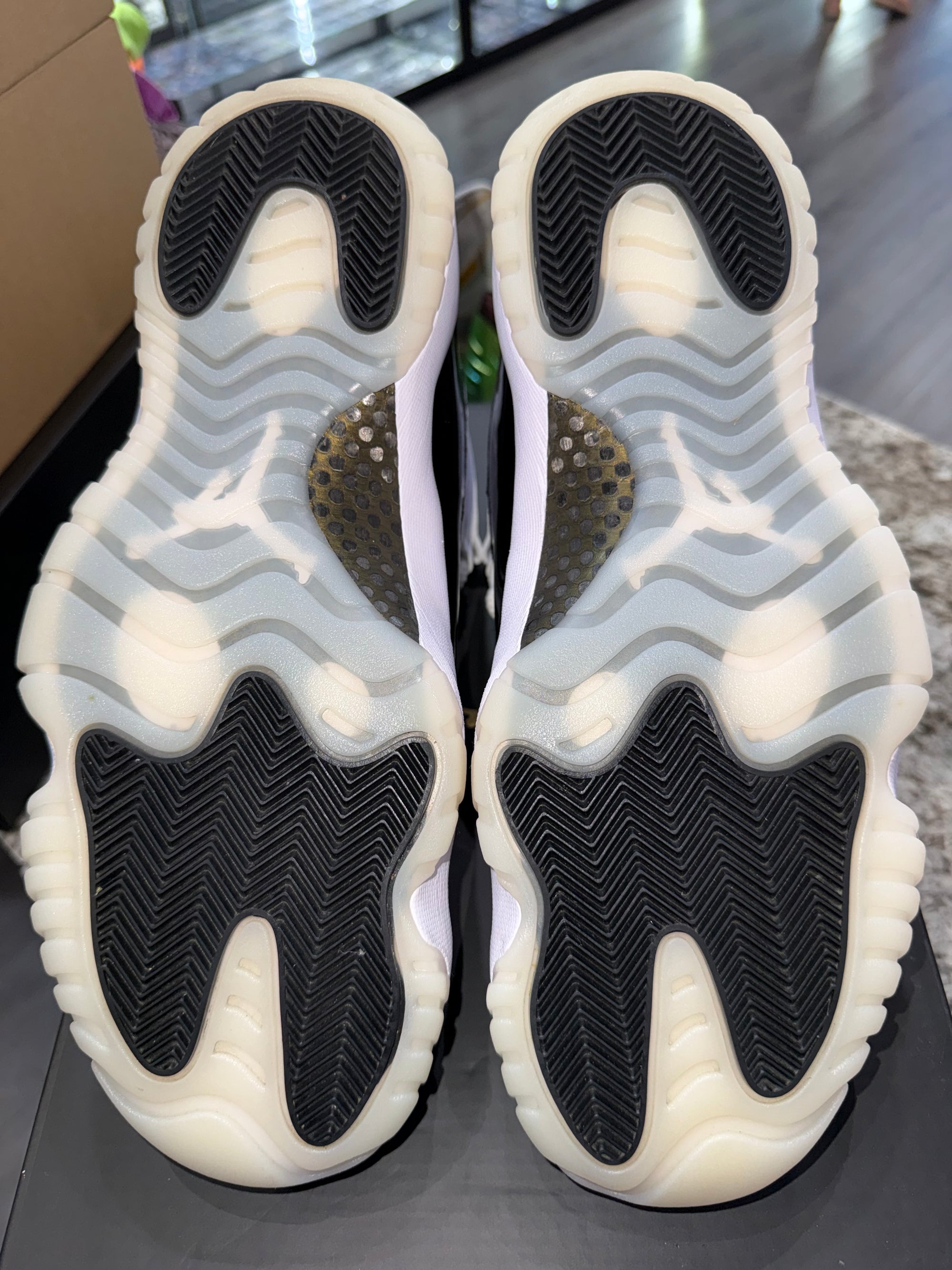 Jordan 11 Retro DMP Gratitude (2023)