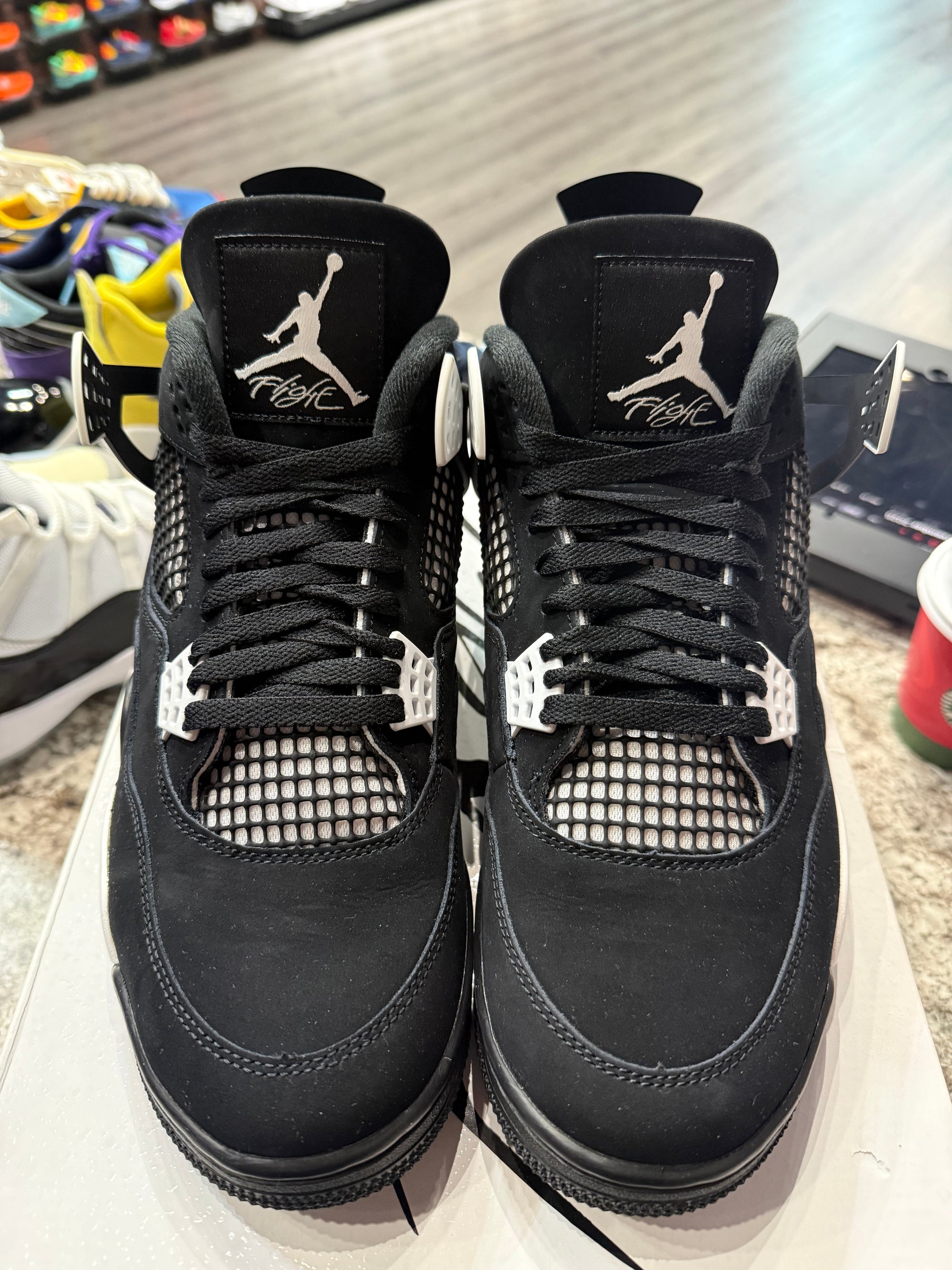 Jordan 4 Retro White Thunder