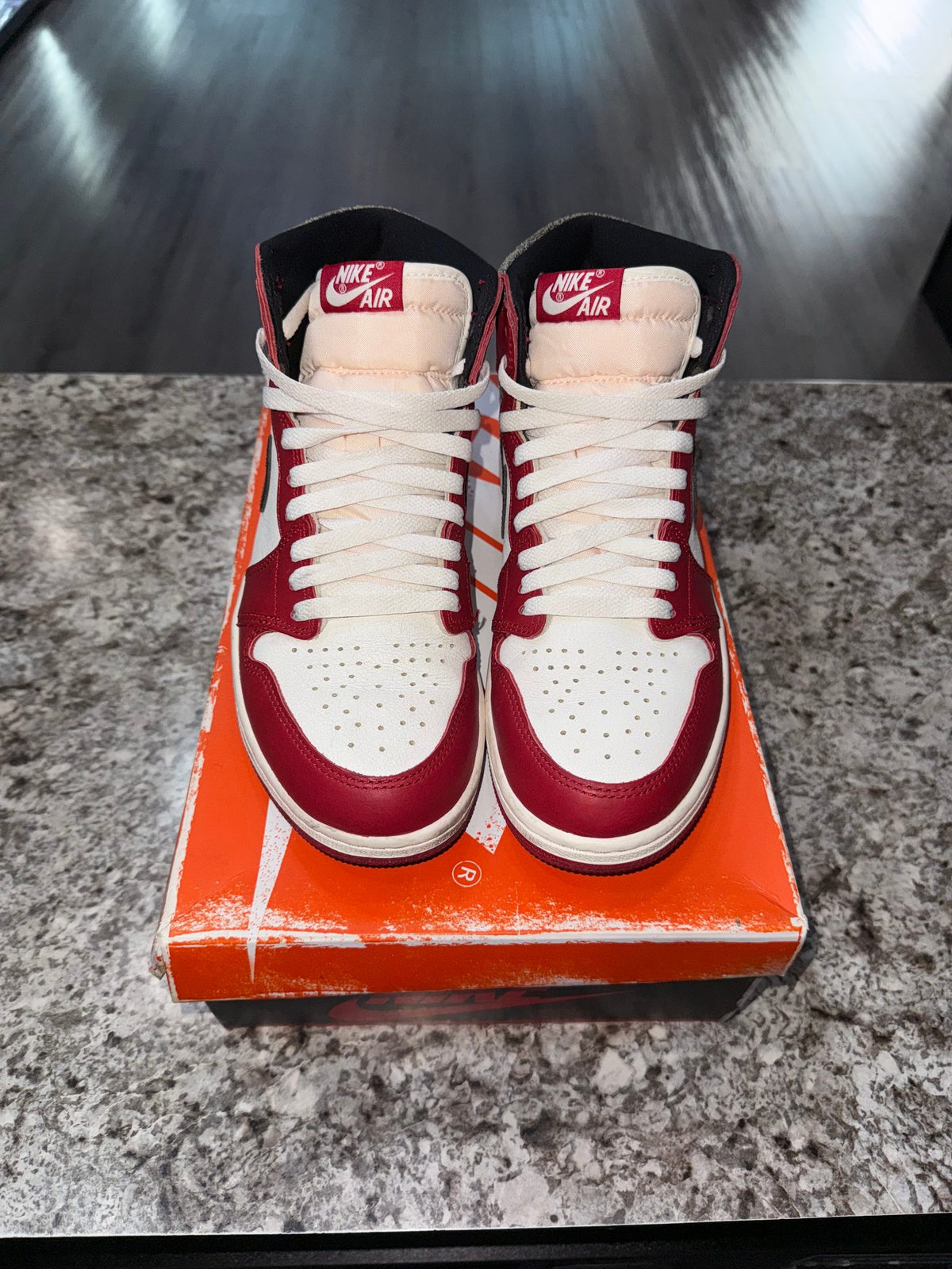 Jordan 1 Retro High OG Chicago Lost and Found