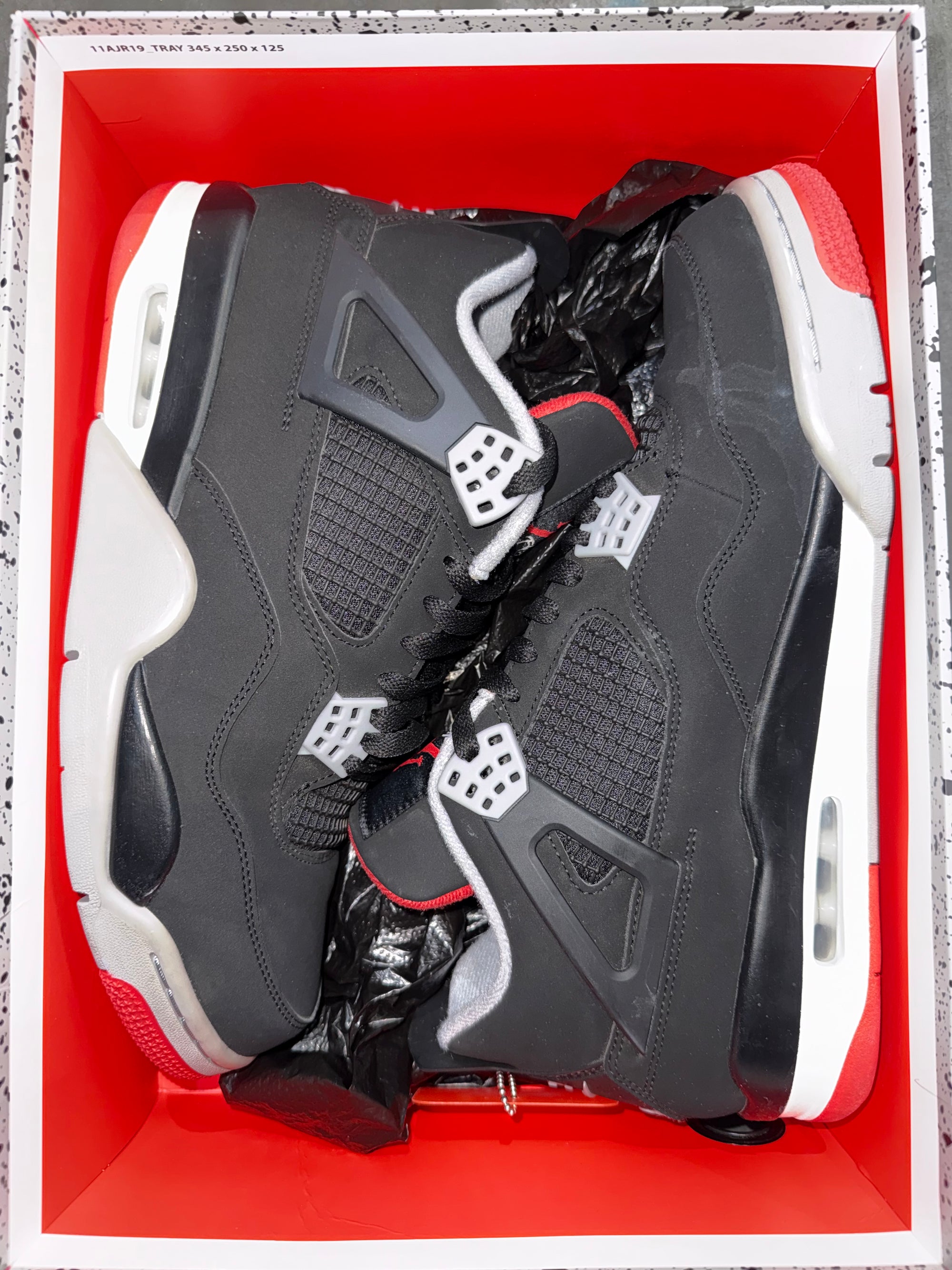 Jordan 4 Retro Bred (2019)