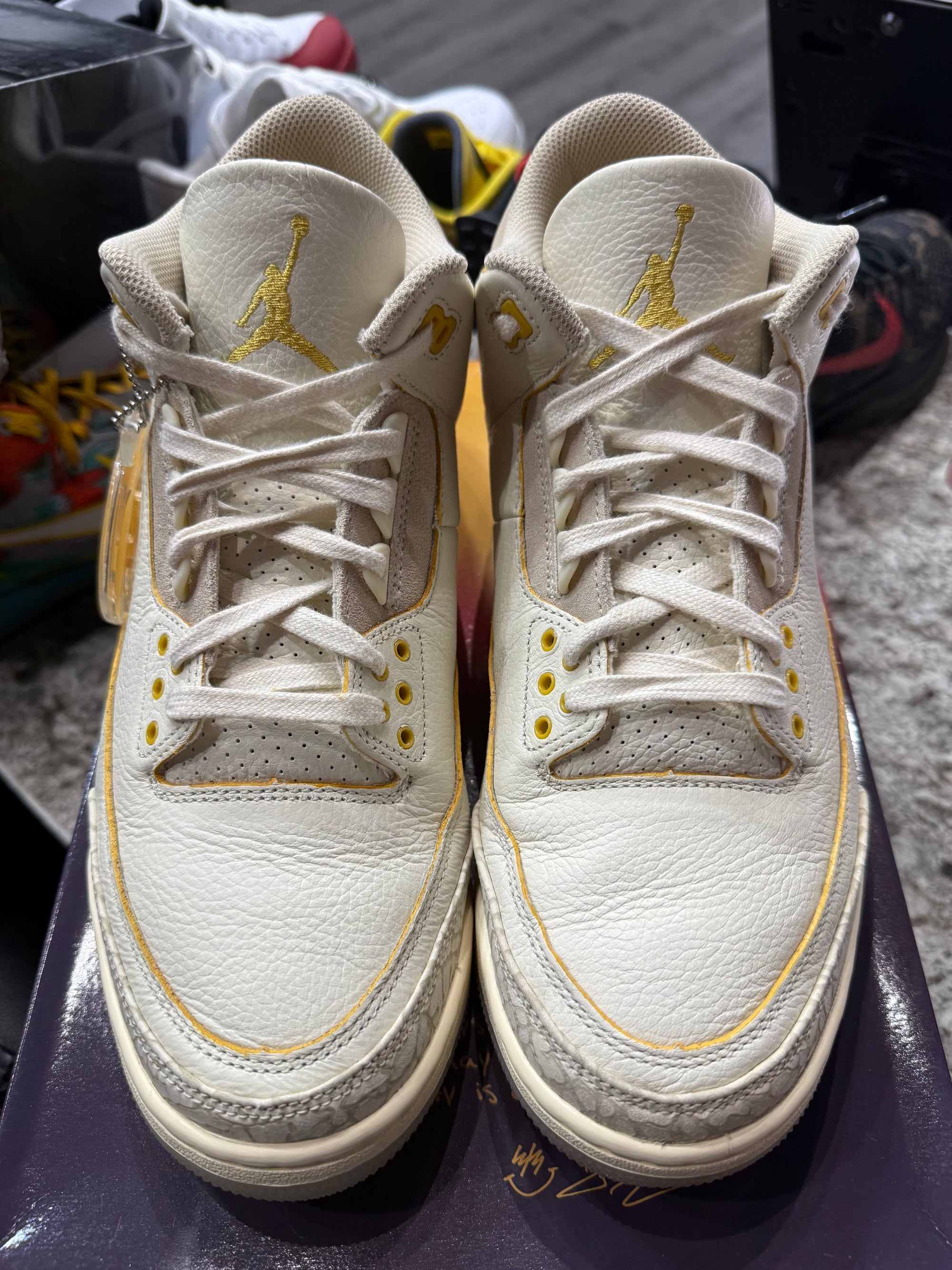 Jordan 3 Retro SP J Balvin Medellín Sunset