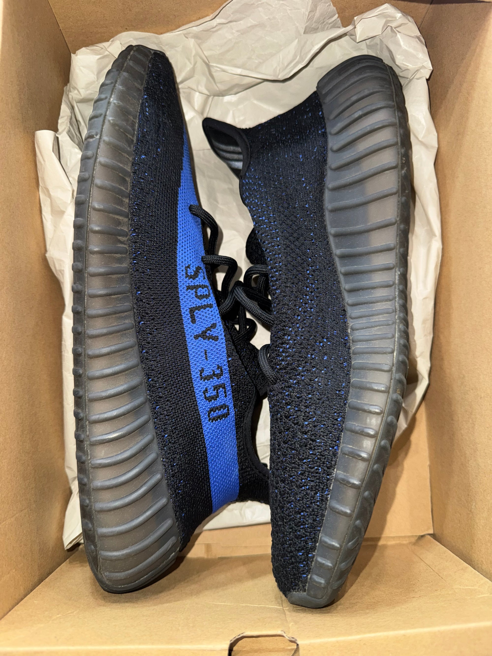 adidas Yeezy Boost 350 V2 Dazzling Blue