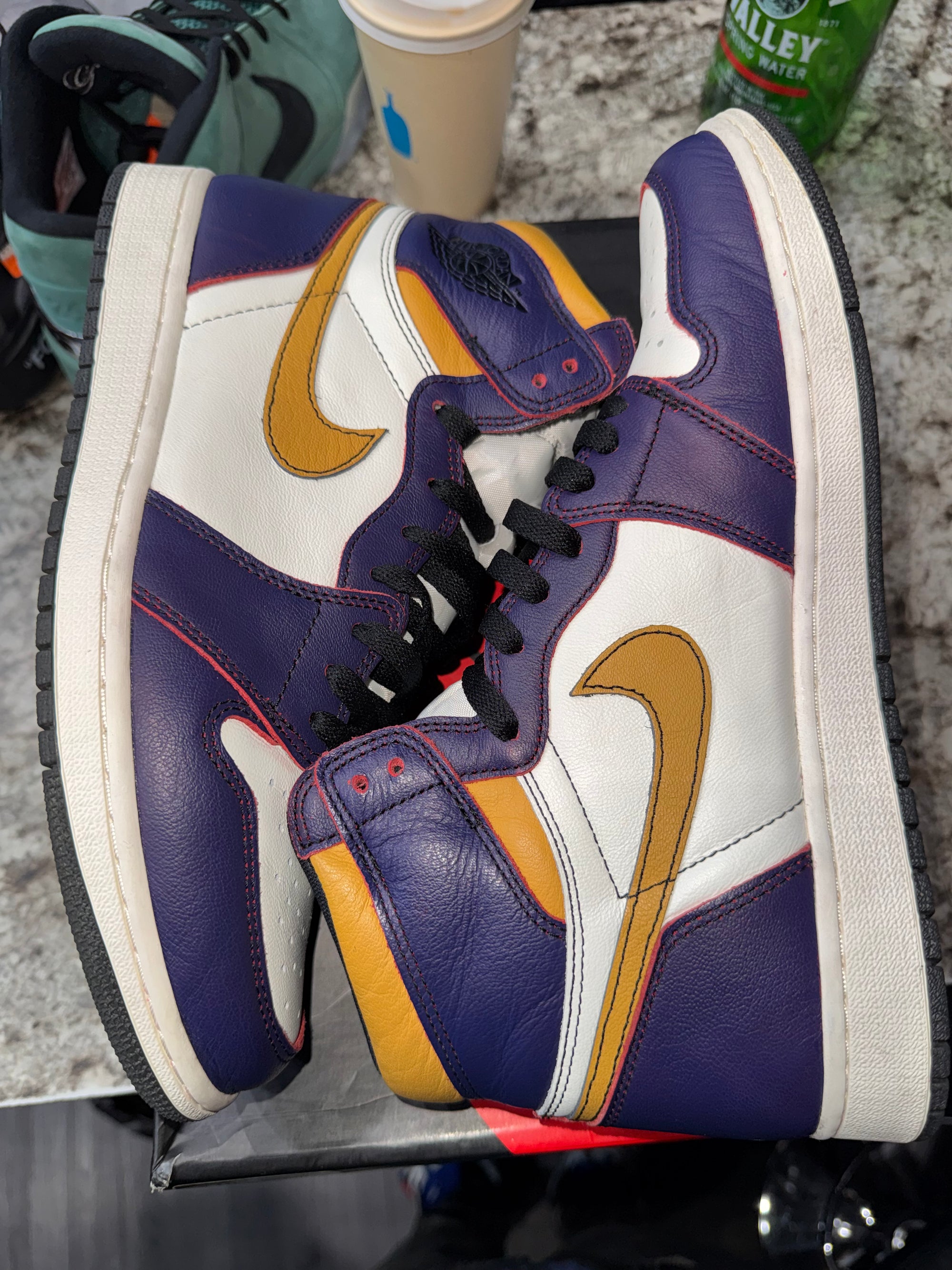 Jordan 1 Retro High OG Defiant SB LA to Chicago