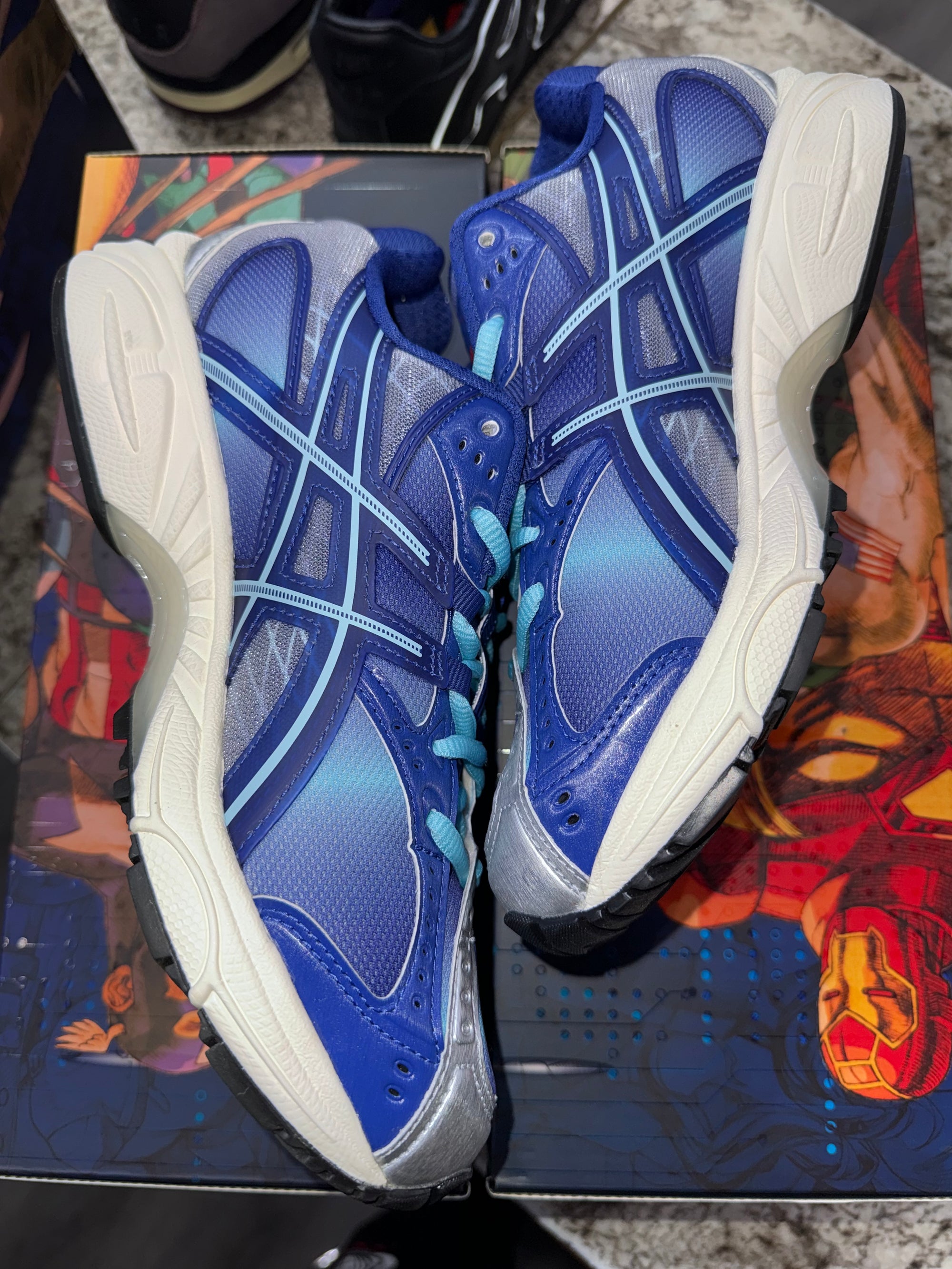 ASICS Gel-Nimbus 10.1 Kith Marvel vs. Capcom Iron Man vs. Mega Man Sealed Box (Comic Included)