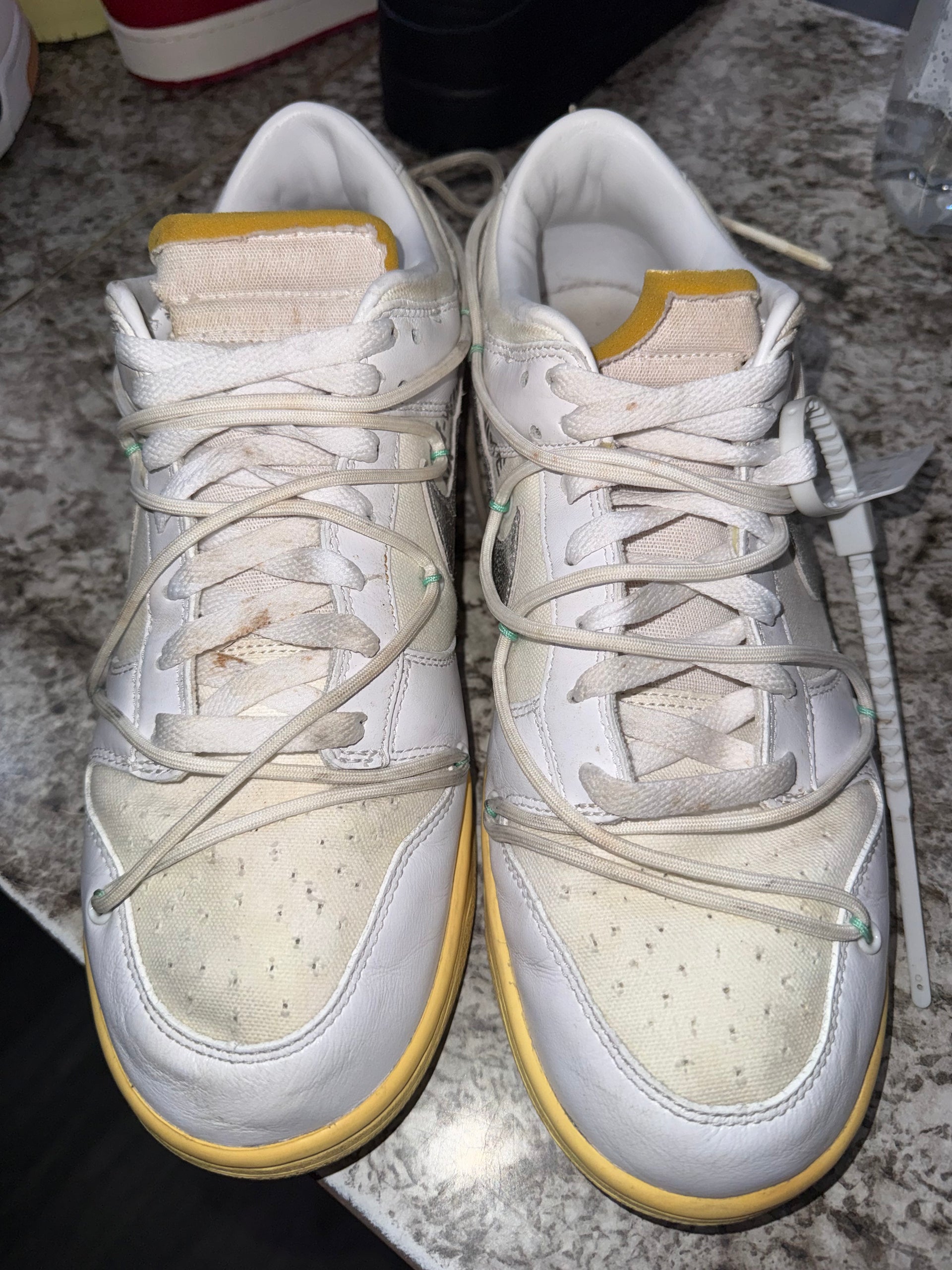 Nike Dunk Low Off-White Lot 1