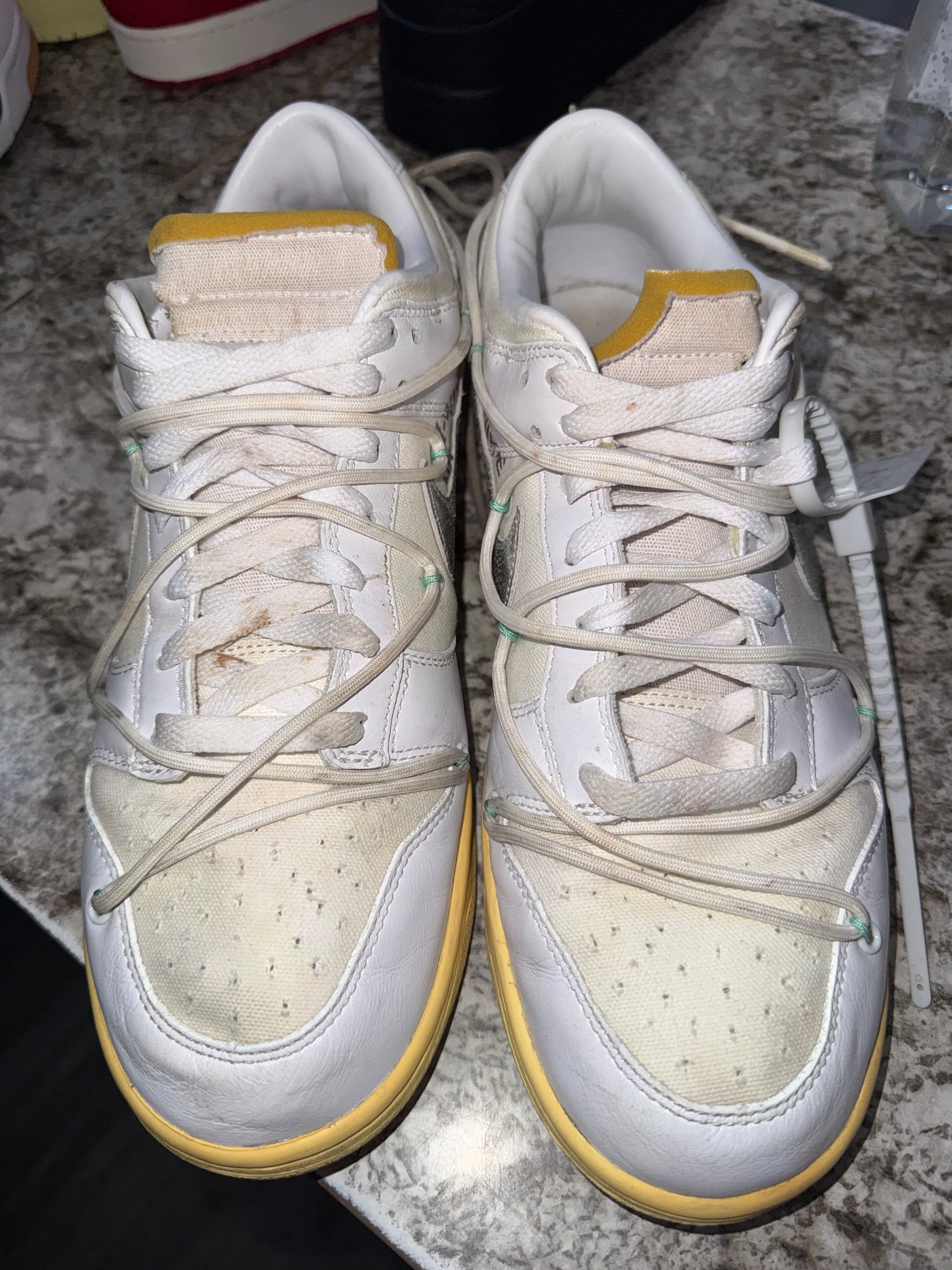 Nike Dunk Low Off-White Lot 1