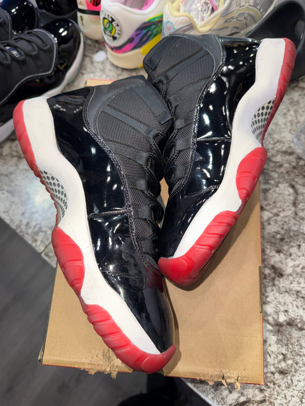 Jordan 11 Retro Playoffs Bred (2019)