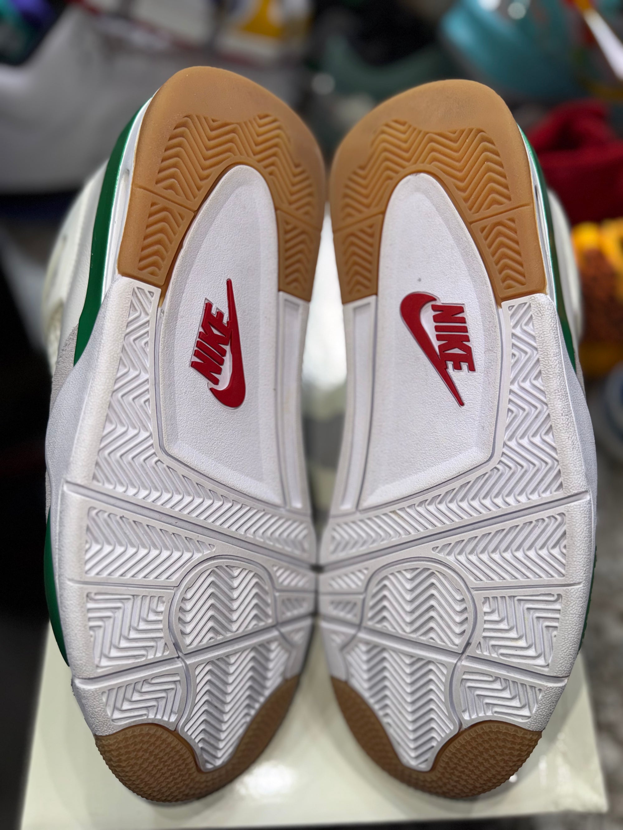 Jordan 4 Retro SB Pine Green