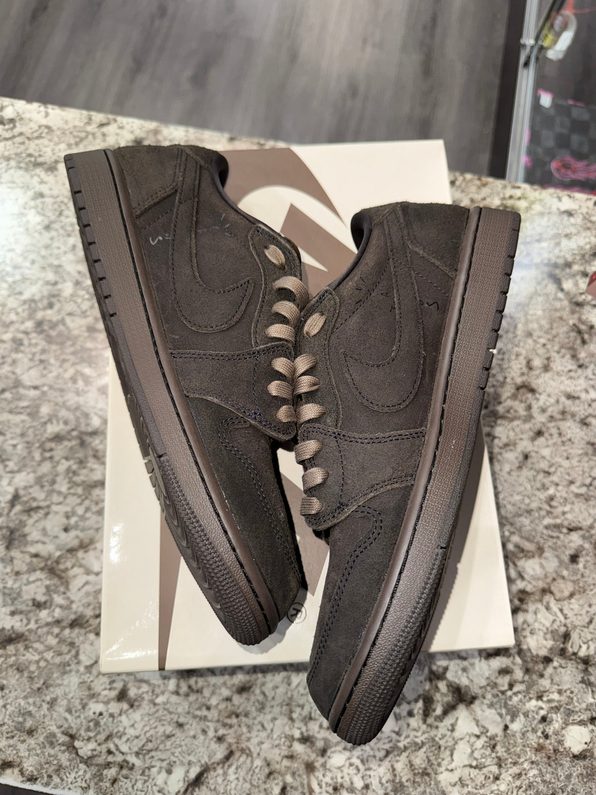 Jordan 1 Retro Low OG SP Travis Scott Velvet Brown