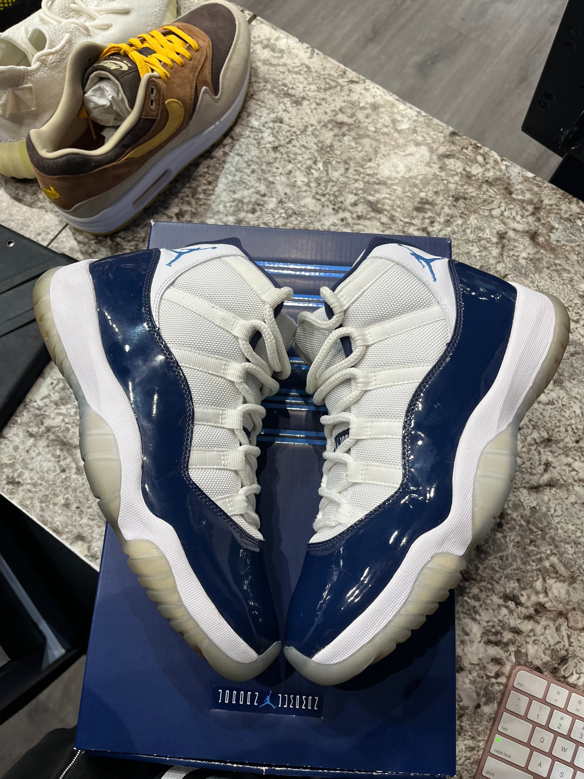 Jordan 11 Retro UNC Win Like 82