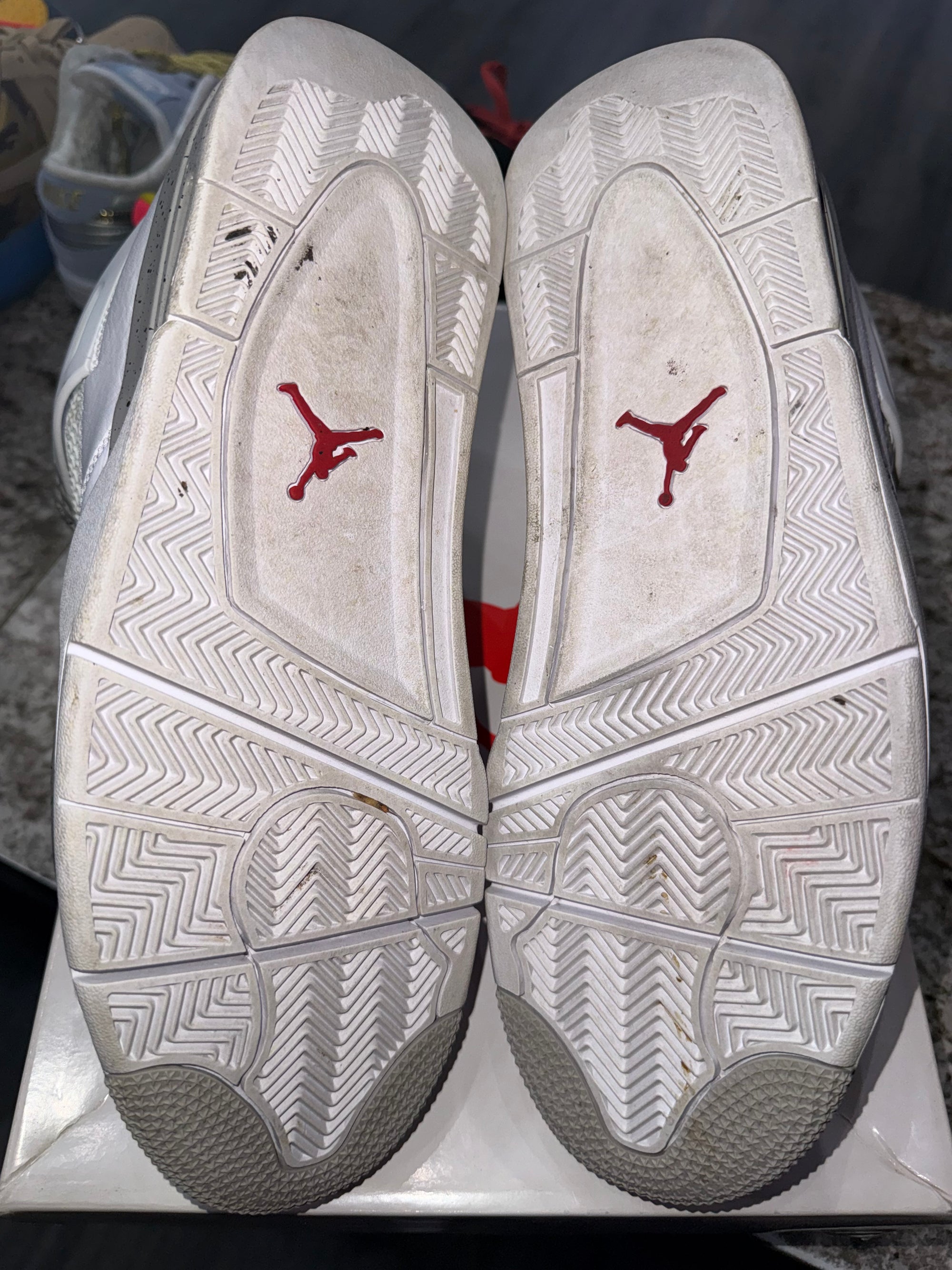 Jordan 4 Retro White Oreo (2021)