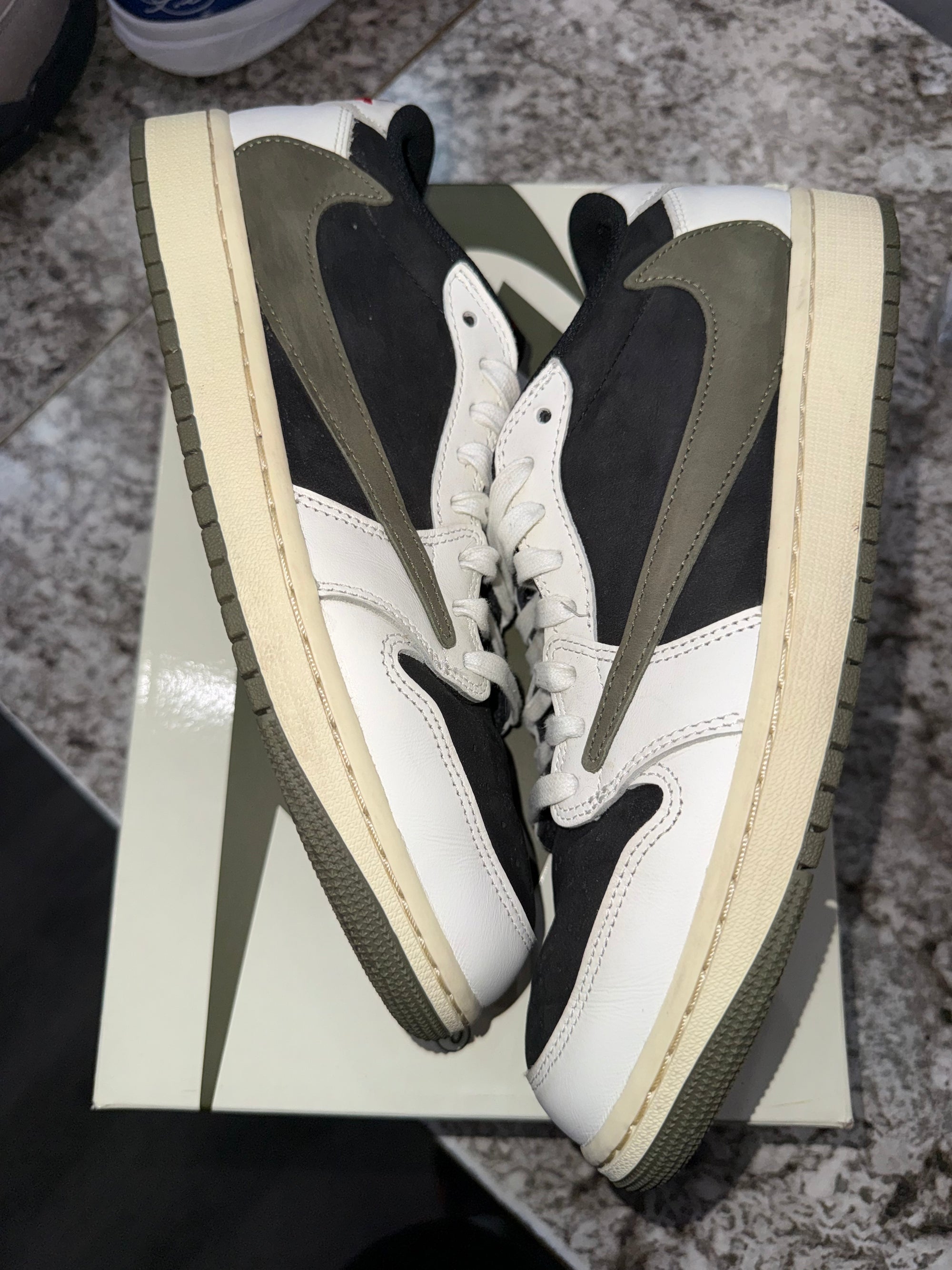 Jordan 1 Retro Low OG SP Travis Scott Olive (Women's)