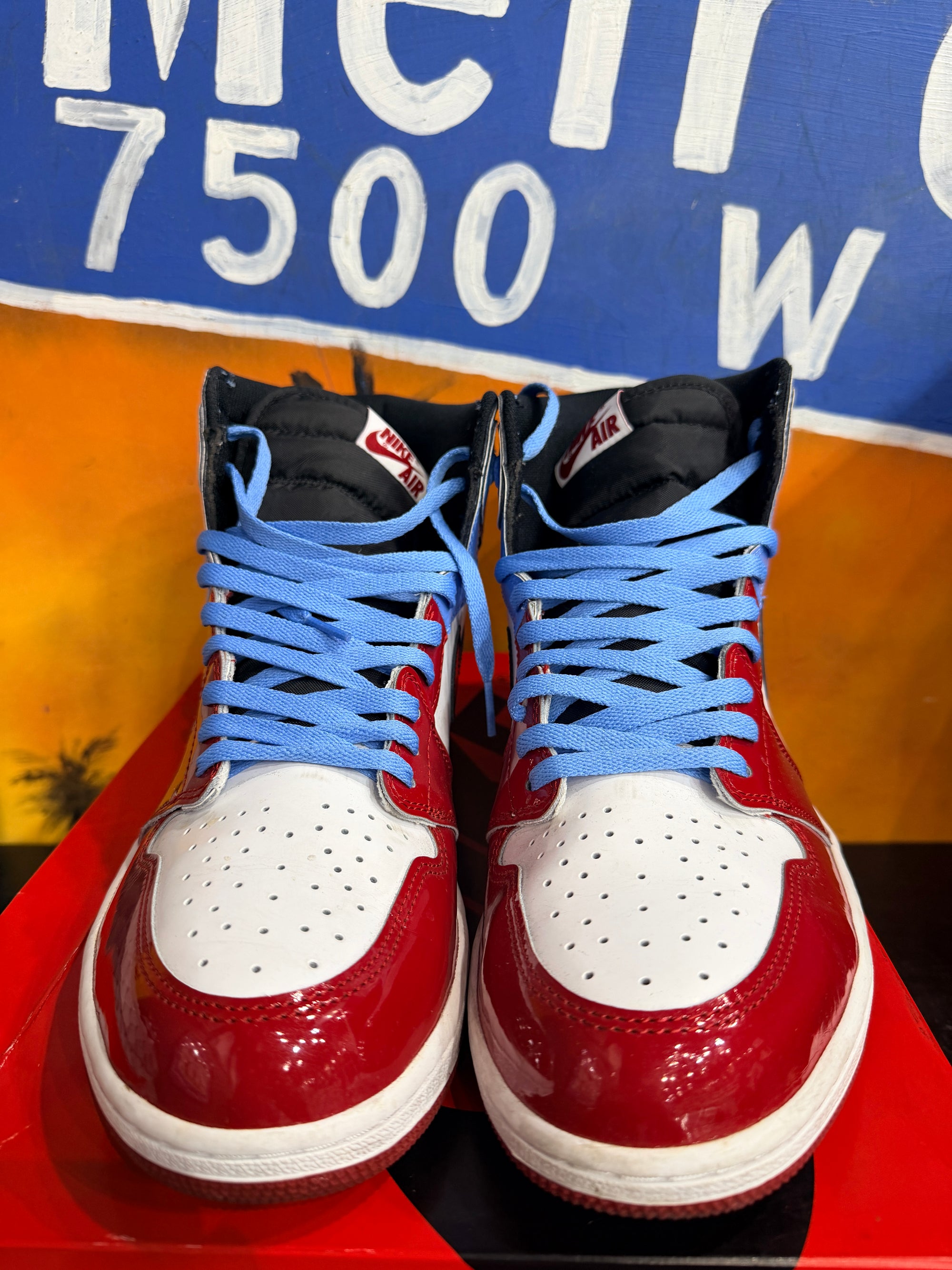Jordan 1 Retro High Fearless UNC Chicago