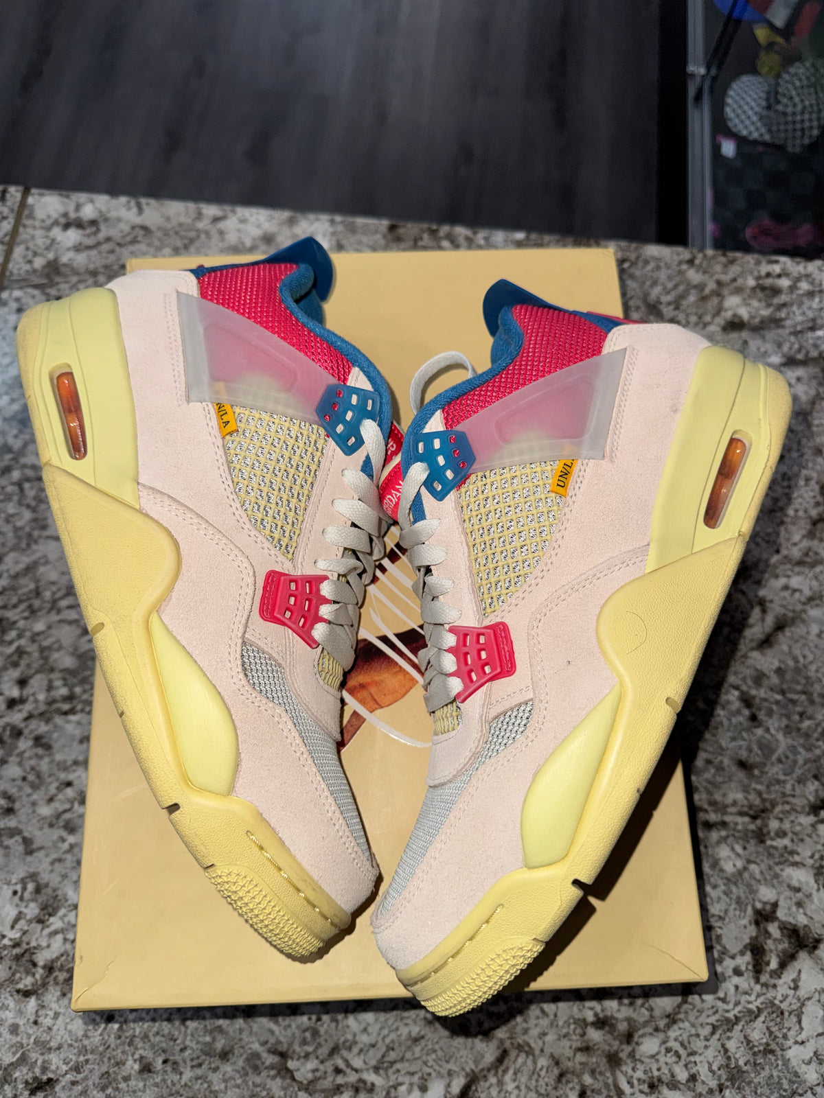 Jordan 4 Retro Union Guava Ice