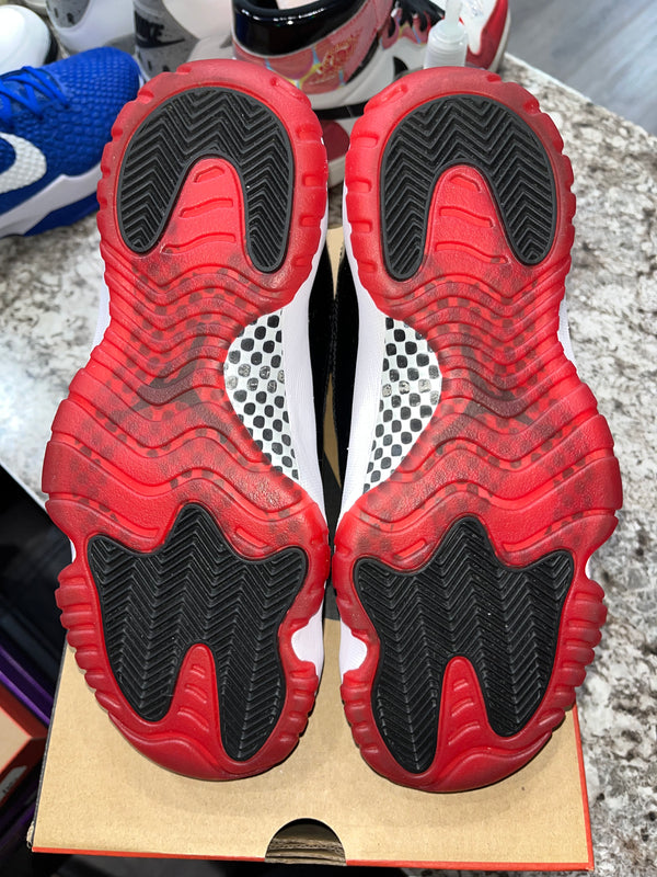Jordan 11 Retro Playoffs Bred (2019)