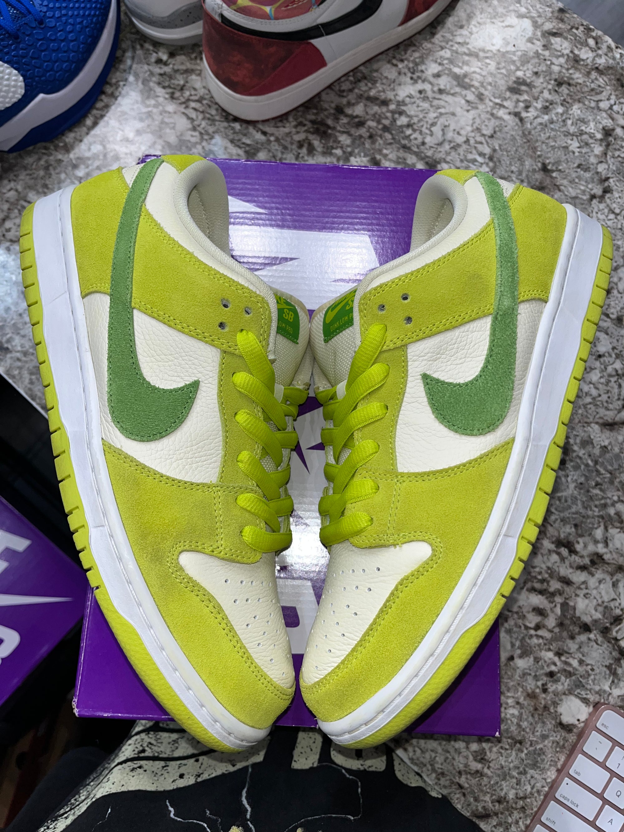 Nike SB Dunk Low Green Apple