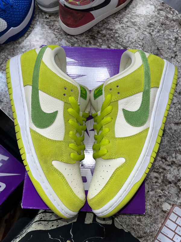 Nike SB Dunk Low Green Apple