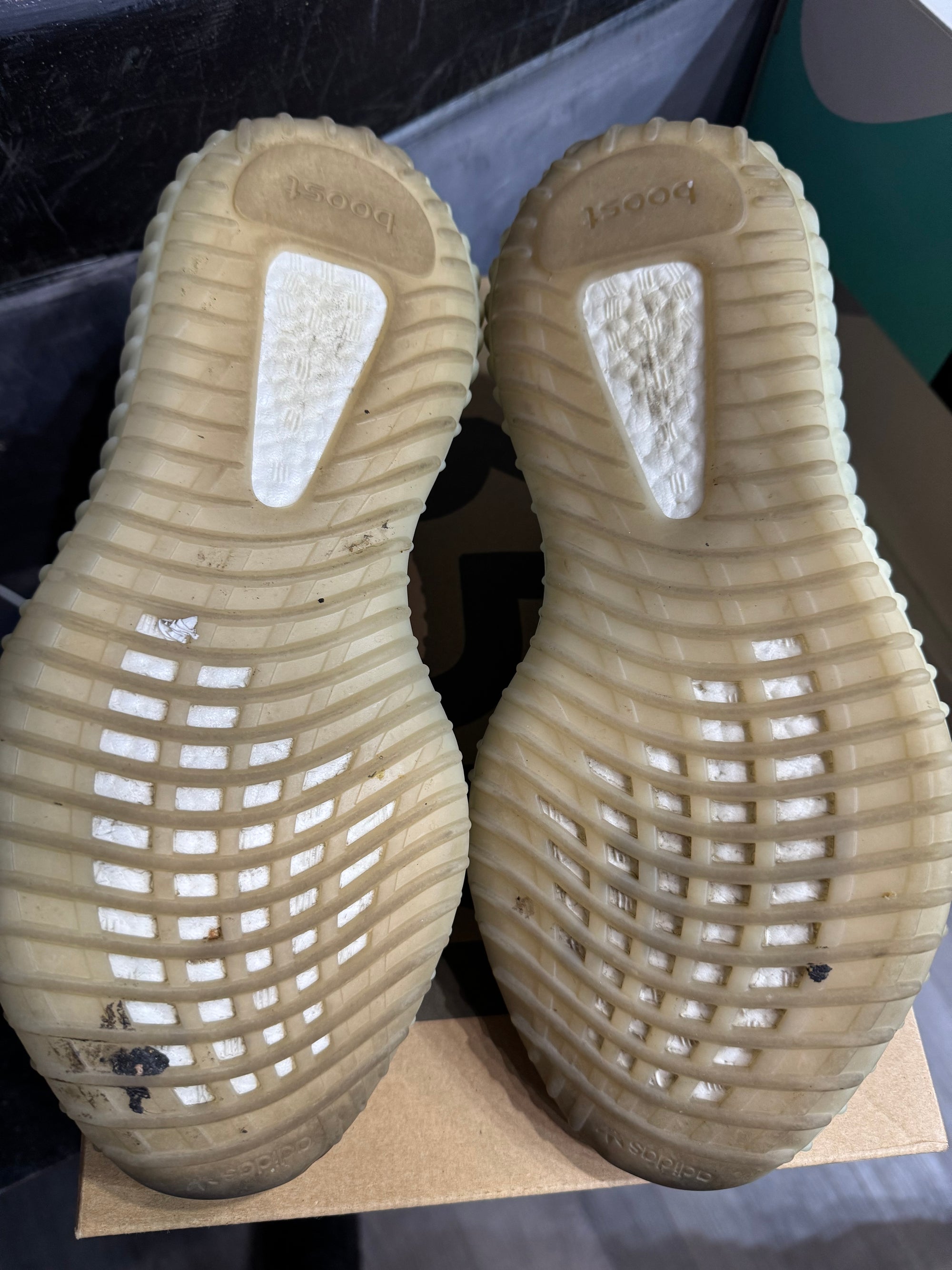 adidas Yeezy Boost 350 V2 Blue Tint