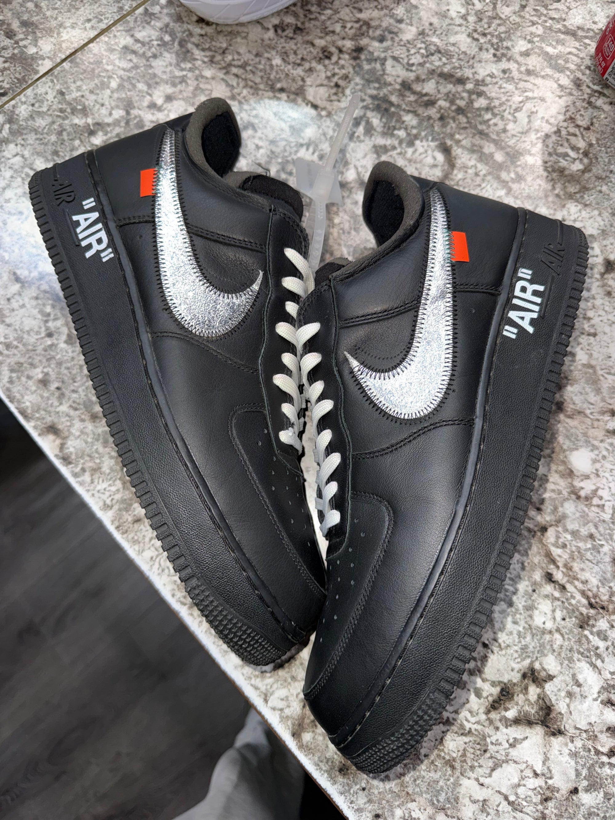 Nike Air Force 1 Low '07 Off-White MoMA (without Socks)