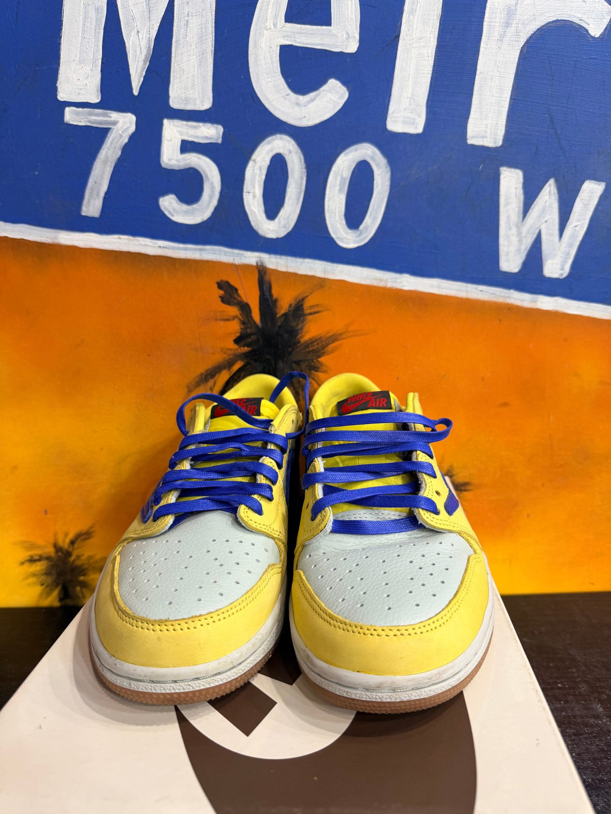 Jordan 1 Retro Low OG SP Travis Scott Canary (Women's)