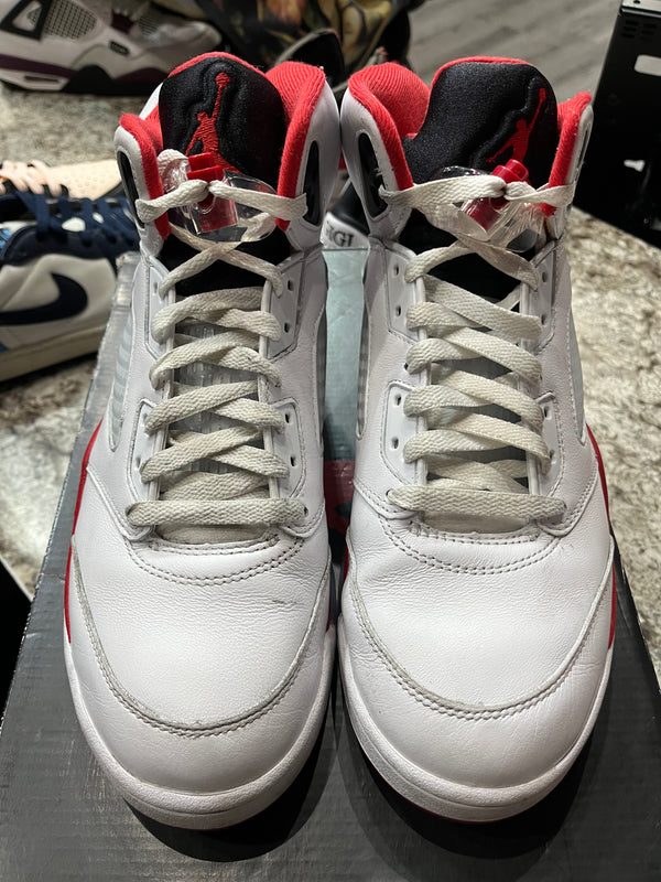 Jordan 5 Retro Fire Red Black Tongue (2025)