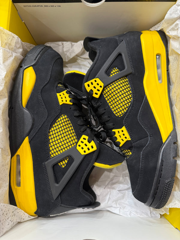 Jordan 4 Retro Thunder (2023)